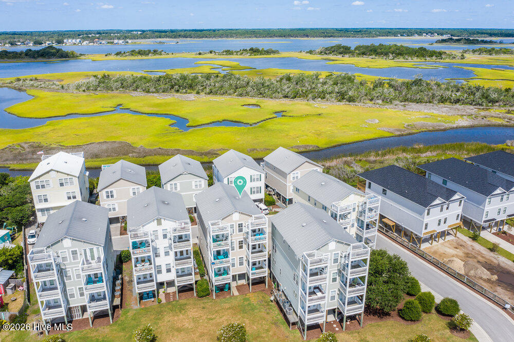 100550510 | Photo 36