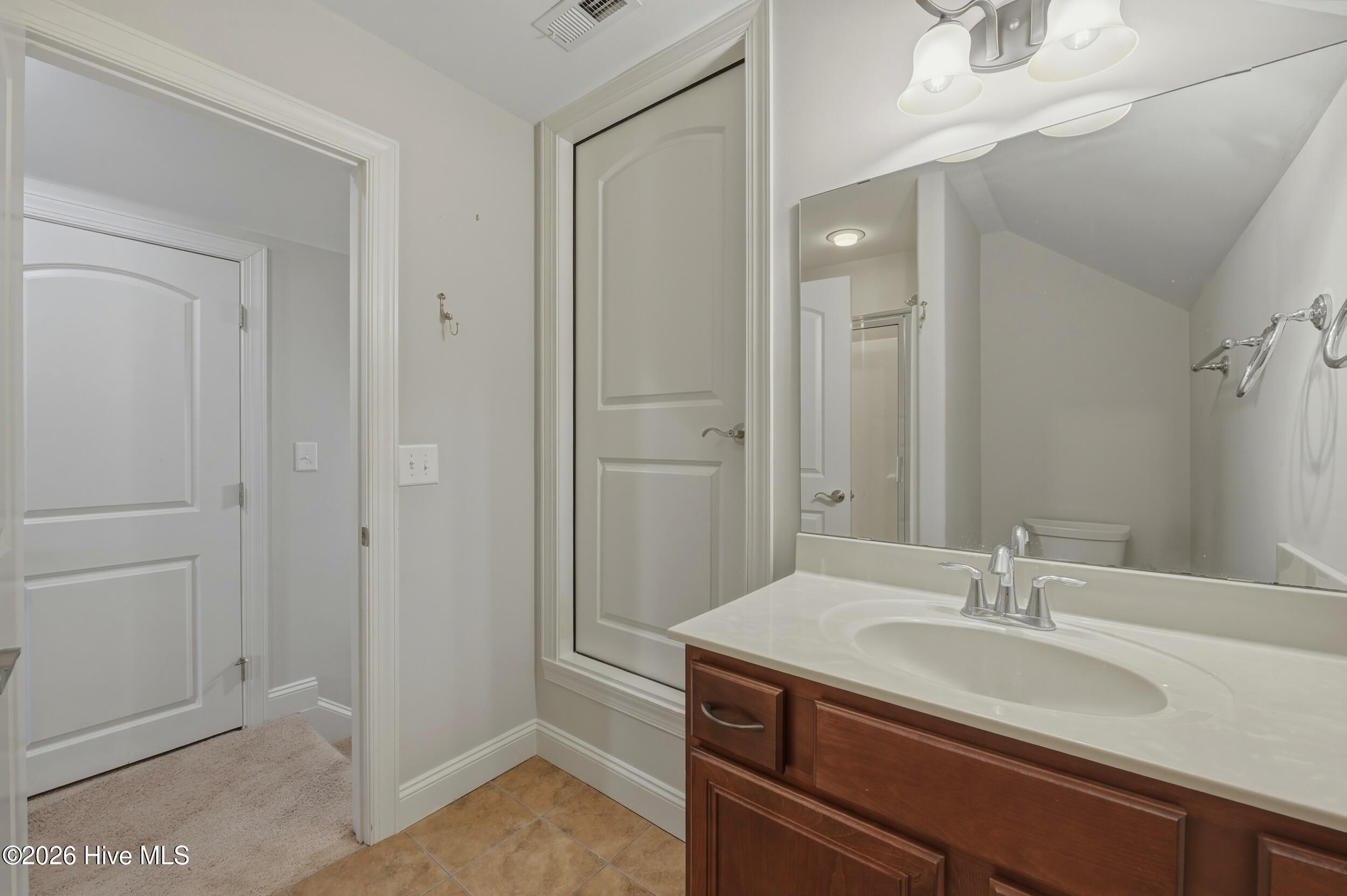 100556965 | Photo 29