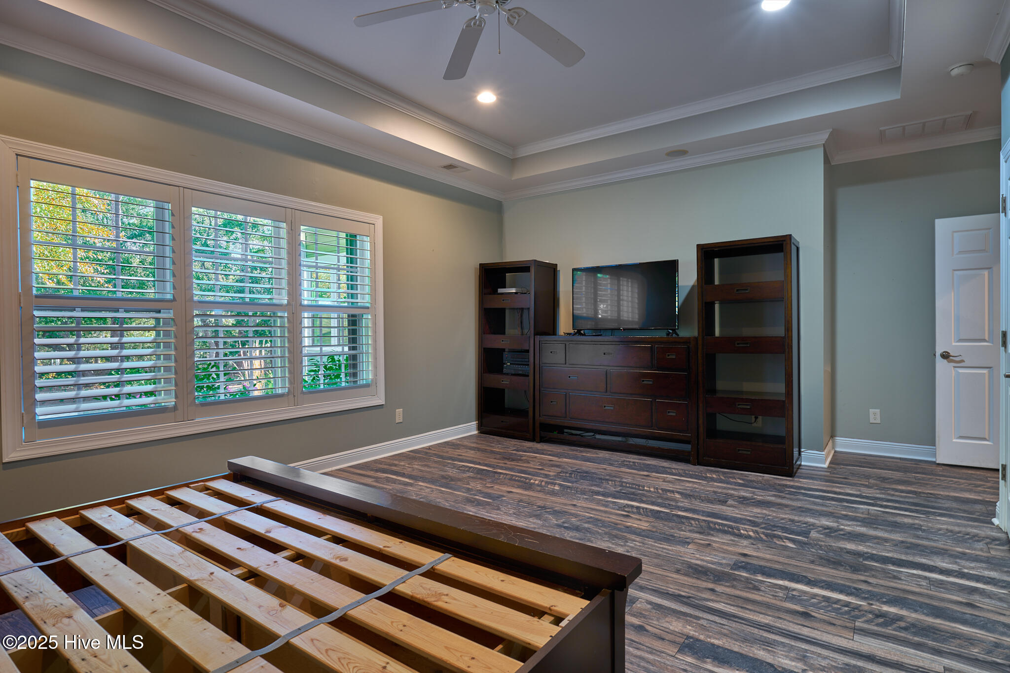 100542410 | Photo 17