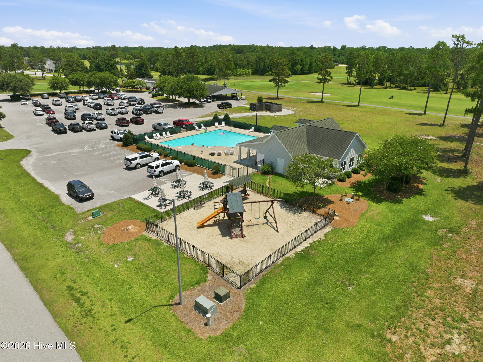 204 Wedgefield Circle,Maple Hill