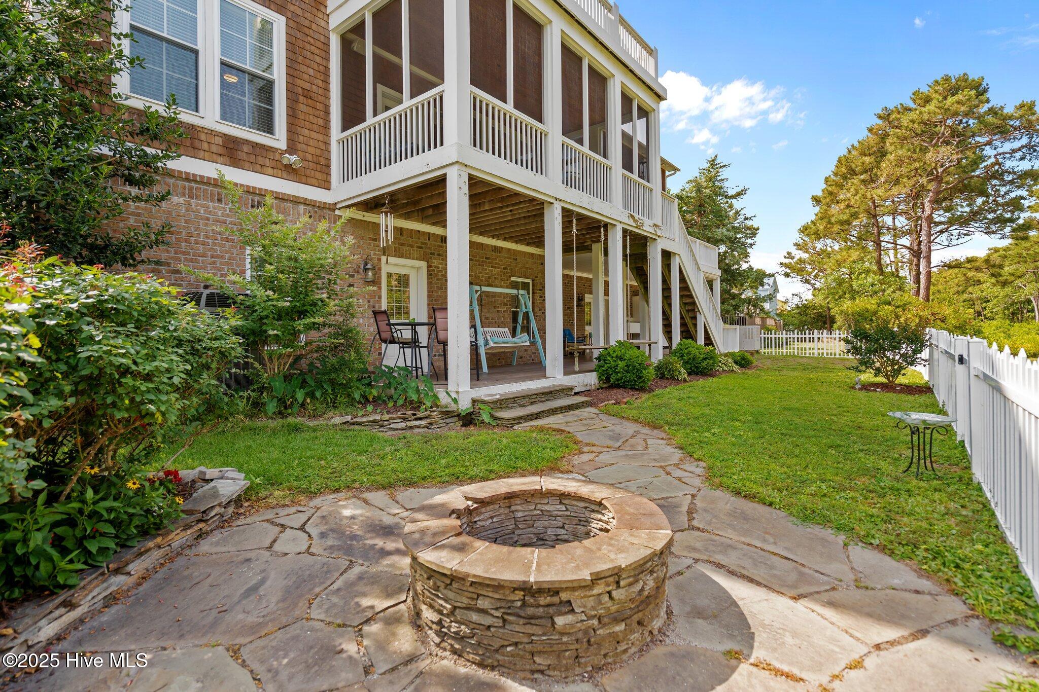 100513091 | Photo 90