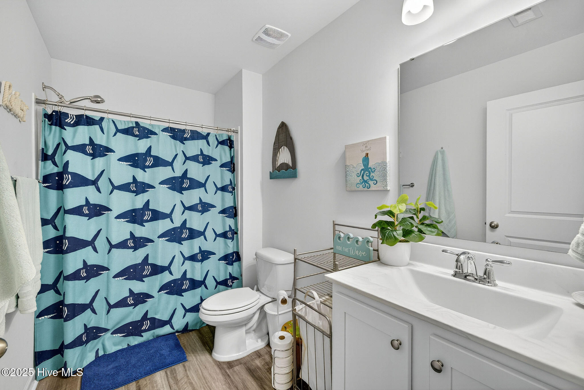 100535181 | Photo 30