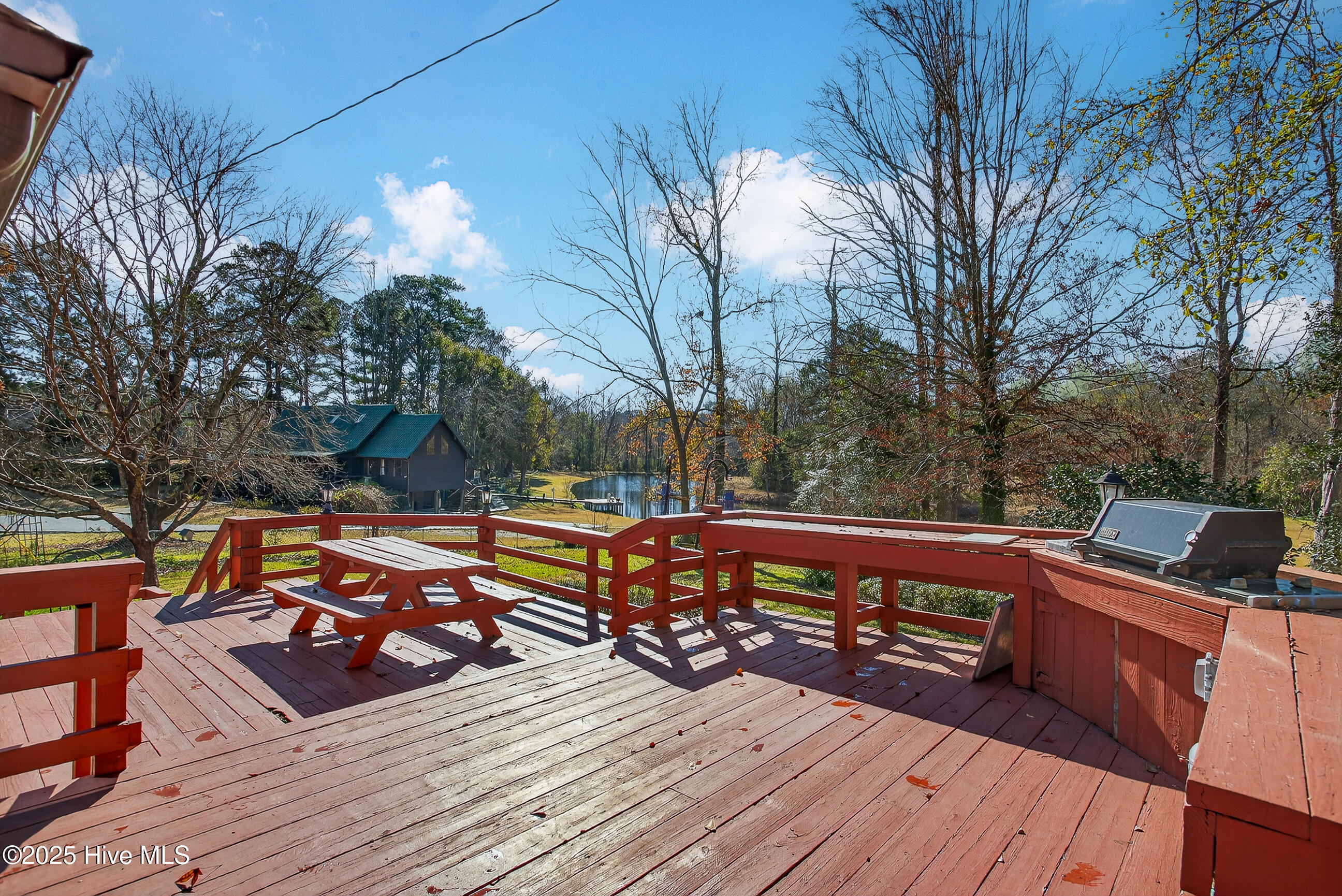 100544846 | Photo 38