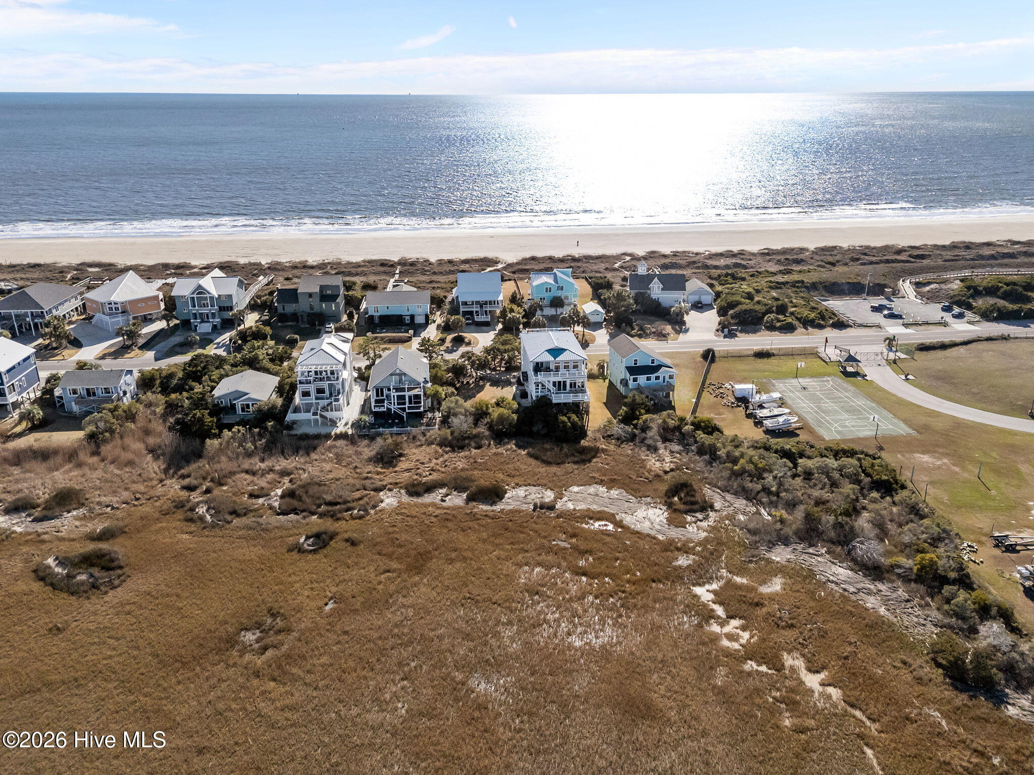 100550406 | Photo 18