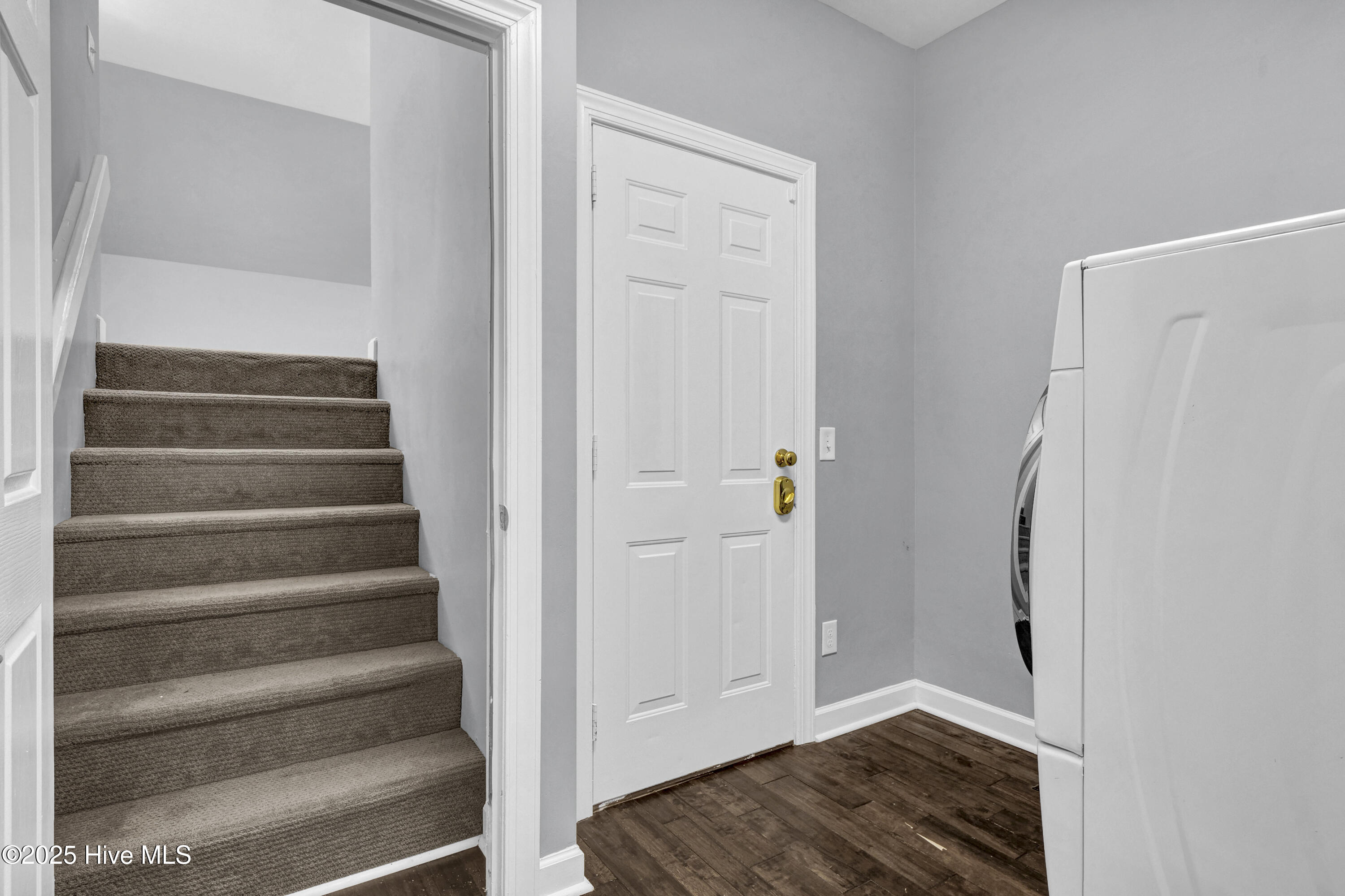 100535458 | Photo 22