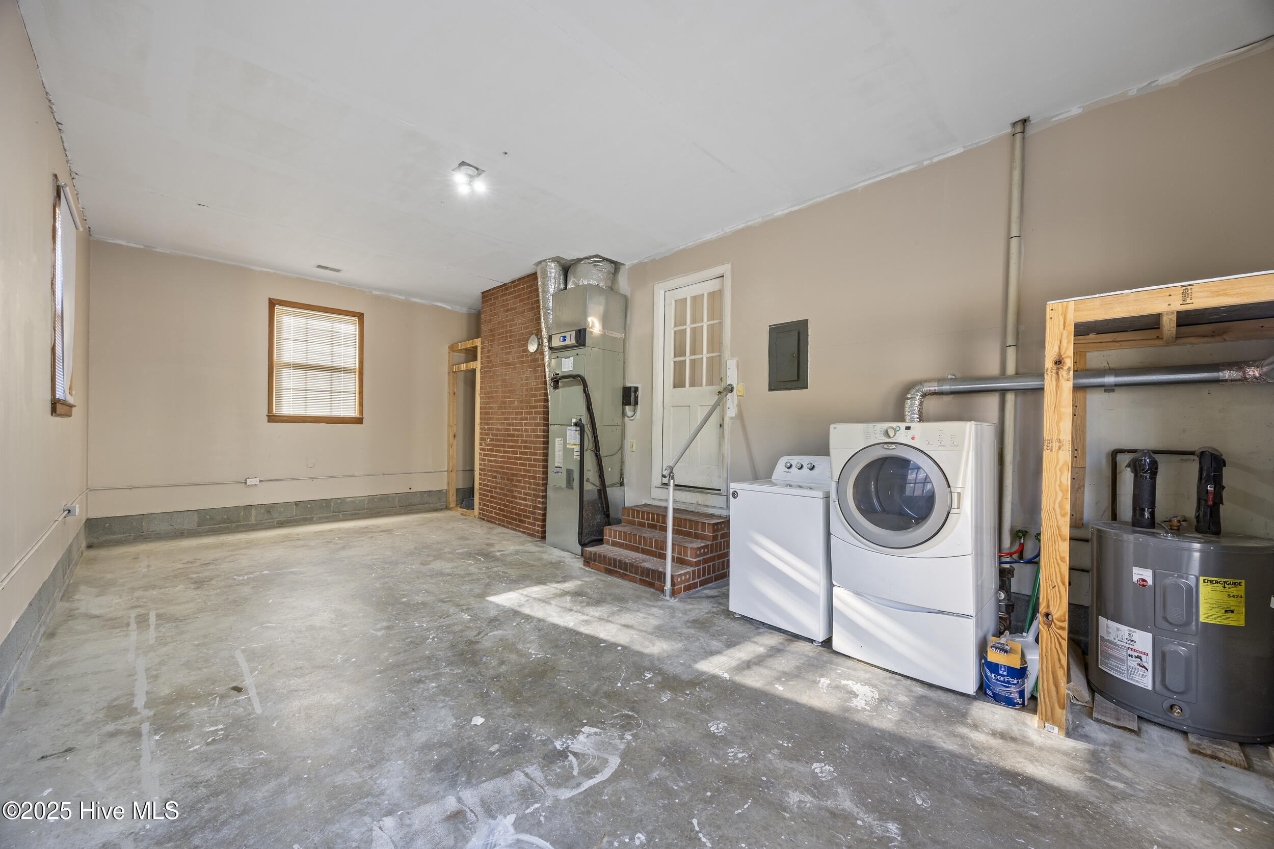 100546031 | Photo 15