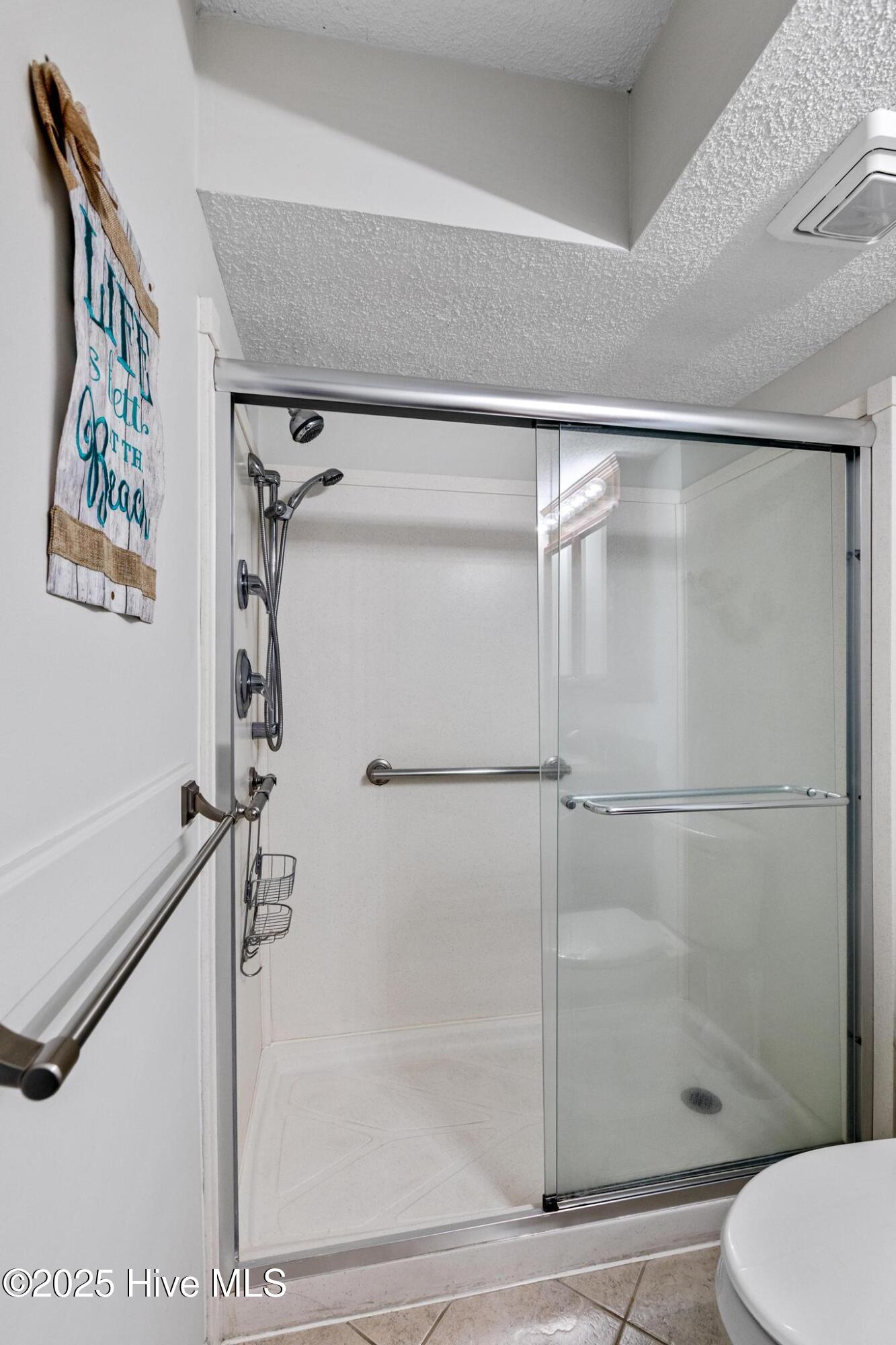 100515705 | Photo 17