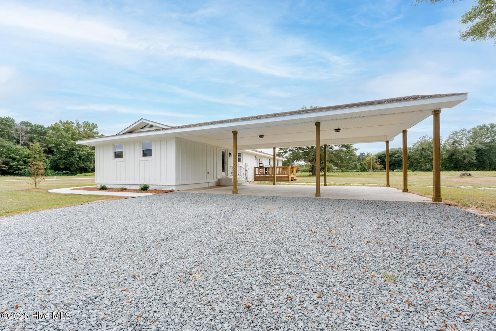 Homes for sale in Elizabethtown, NC | 3010 Peanut Plant Rd, Elizabethtown, NC 28337 | MLS# 100540979