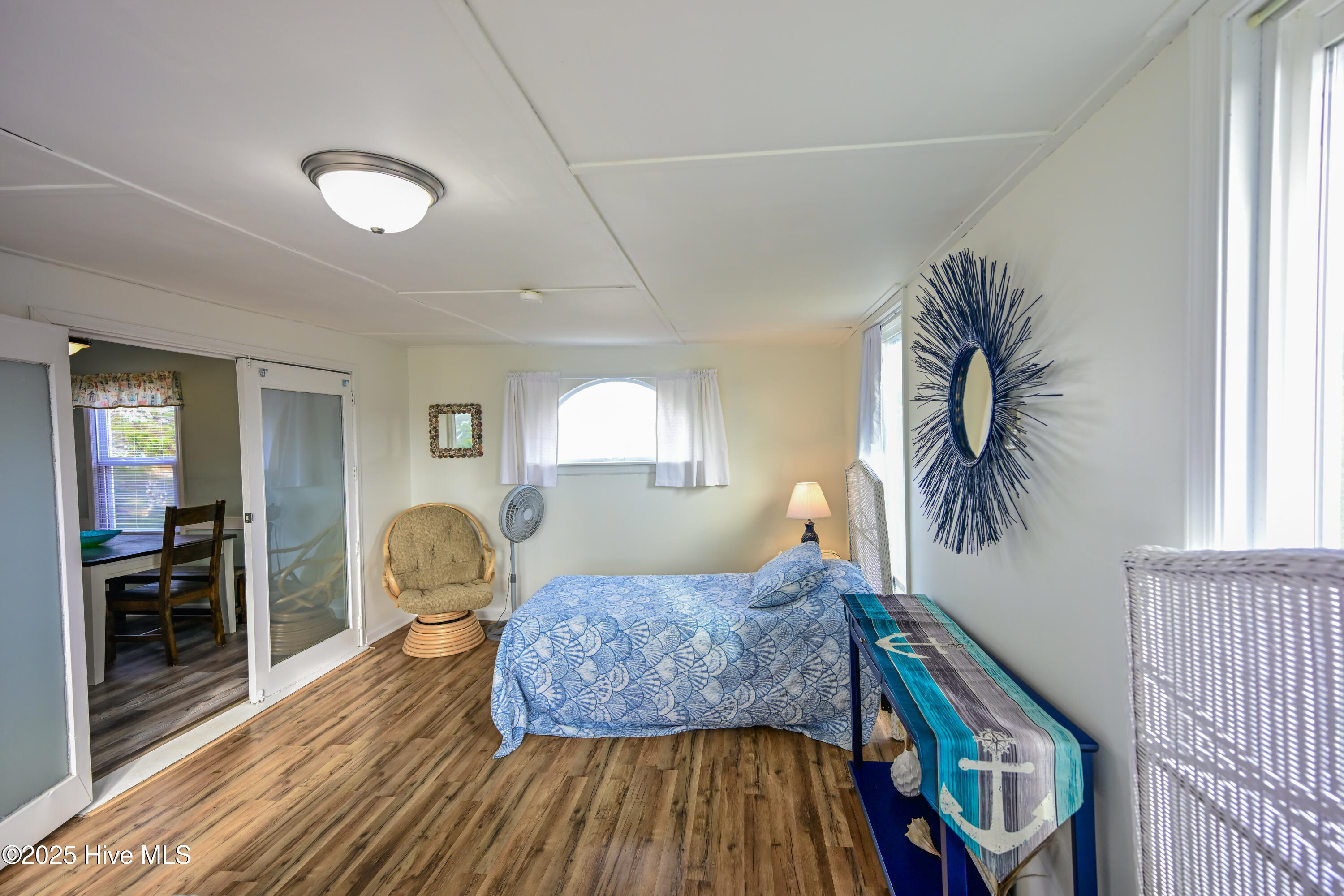 100495129 | Photo 26