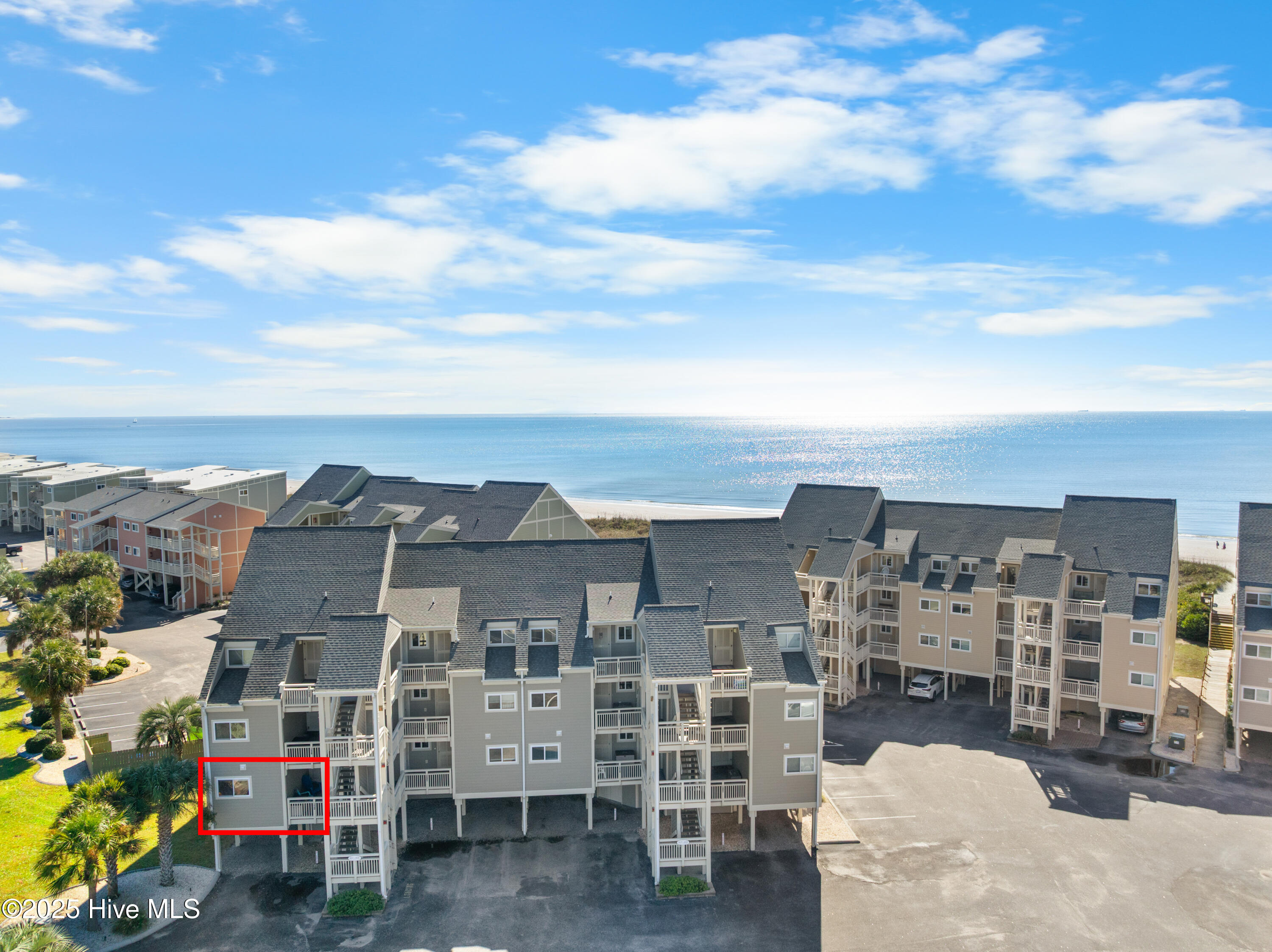 100539847 | Photo 41