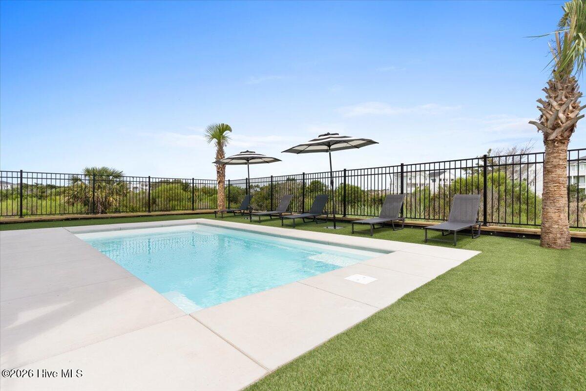 100552016 | Photo 76