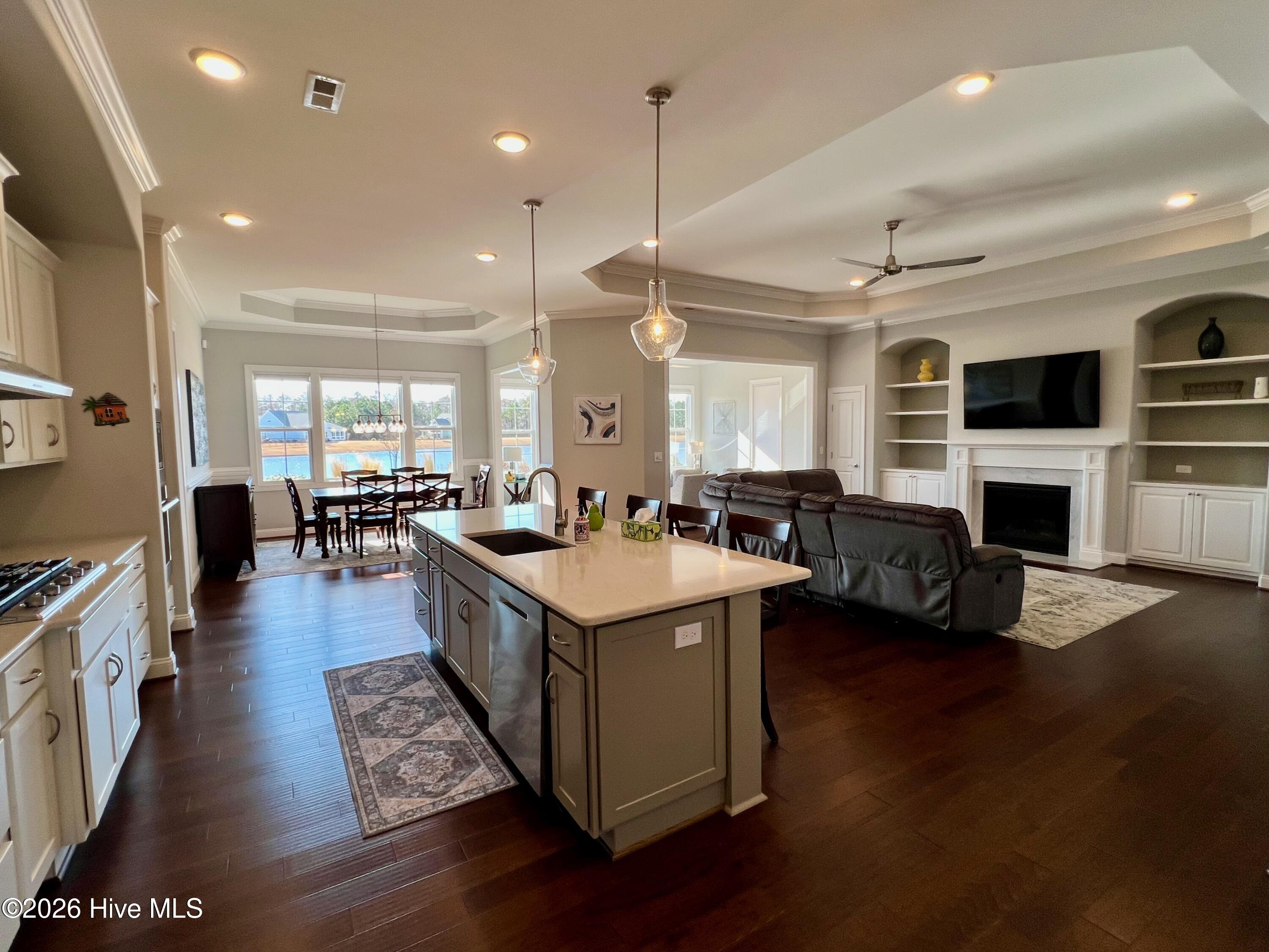 100549571 | Photo 18