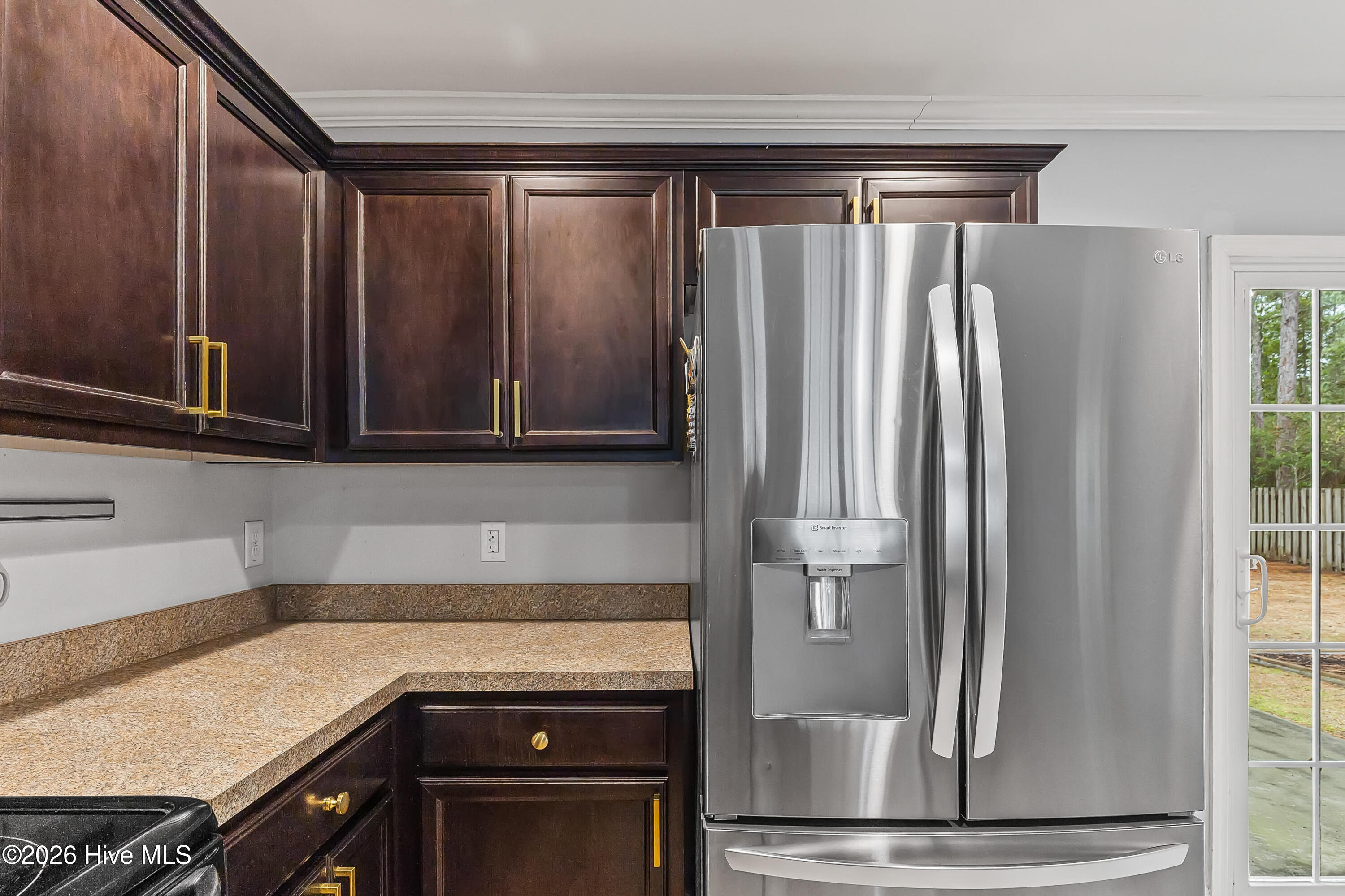 100557178 | Photo 12