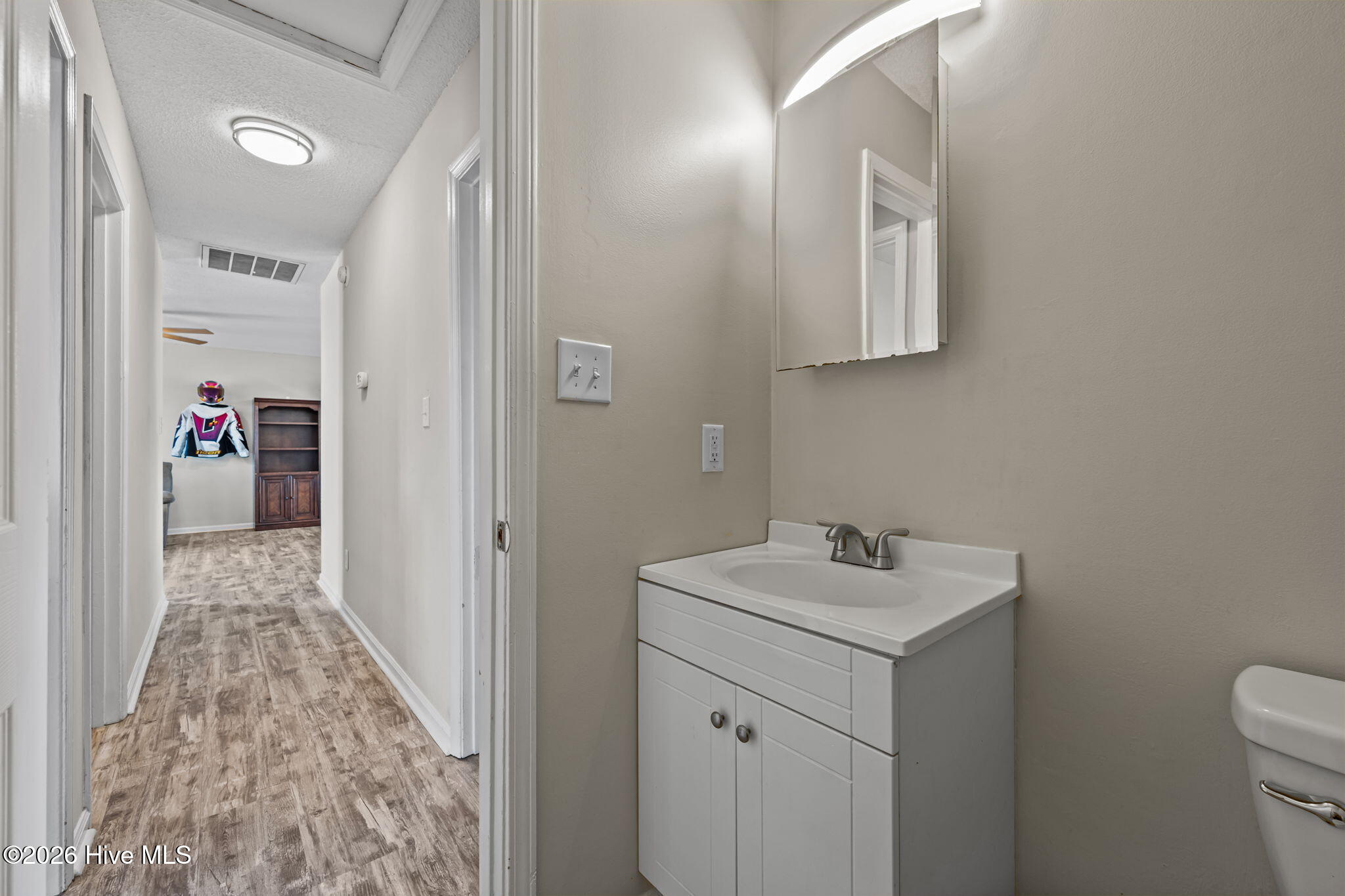 100555497 | Photo 18