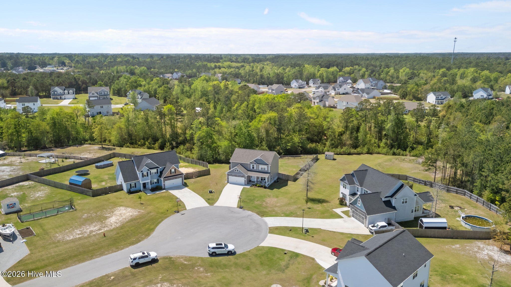 100568670 | Photo 45