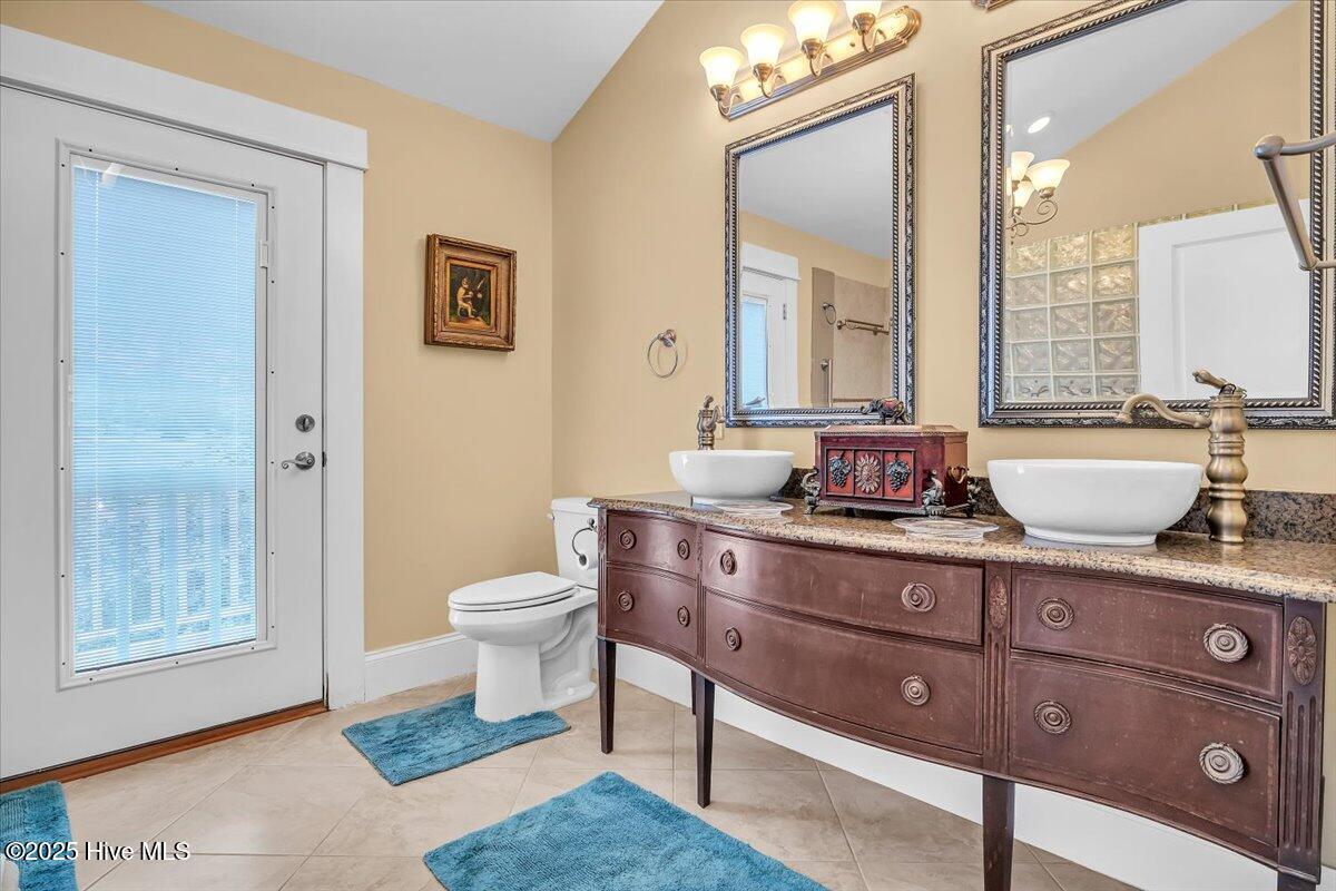 100516766 | Photo 30