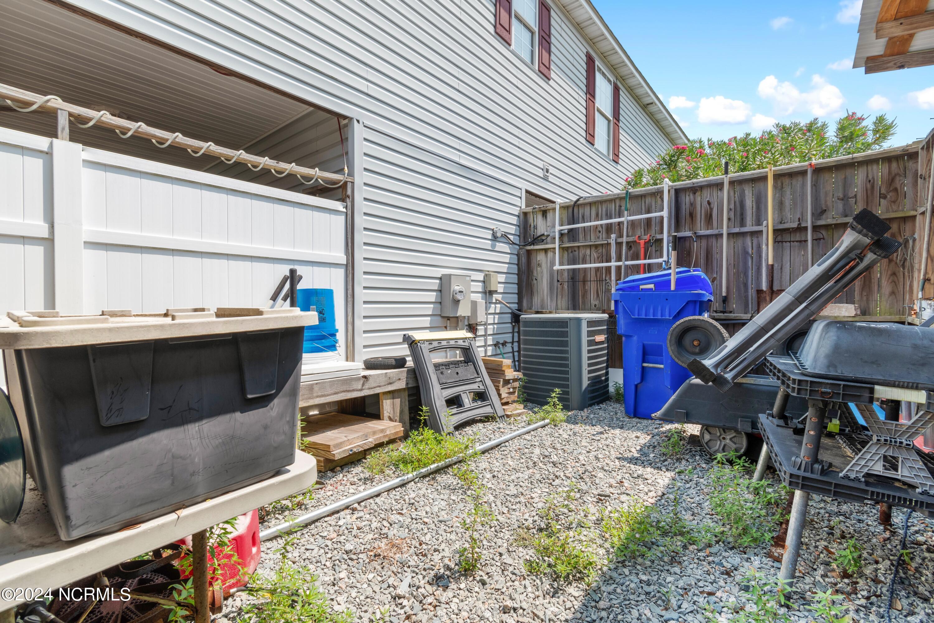 100461255 | Photo 34