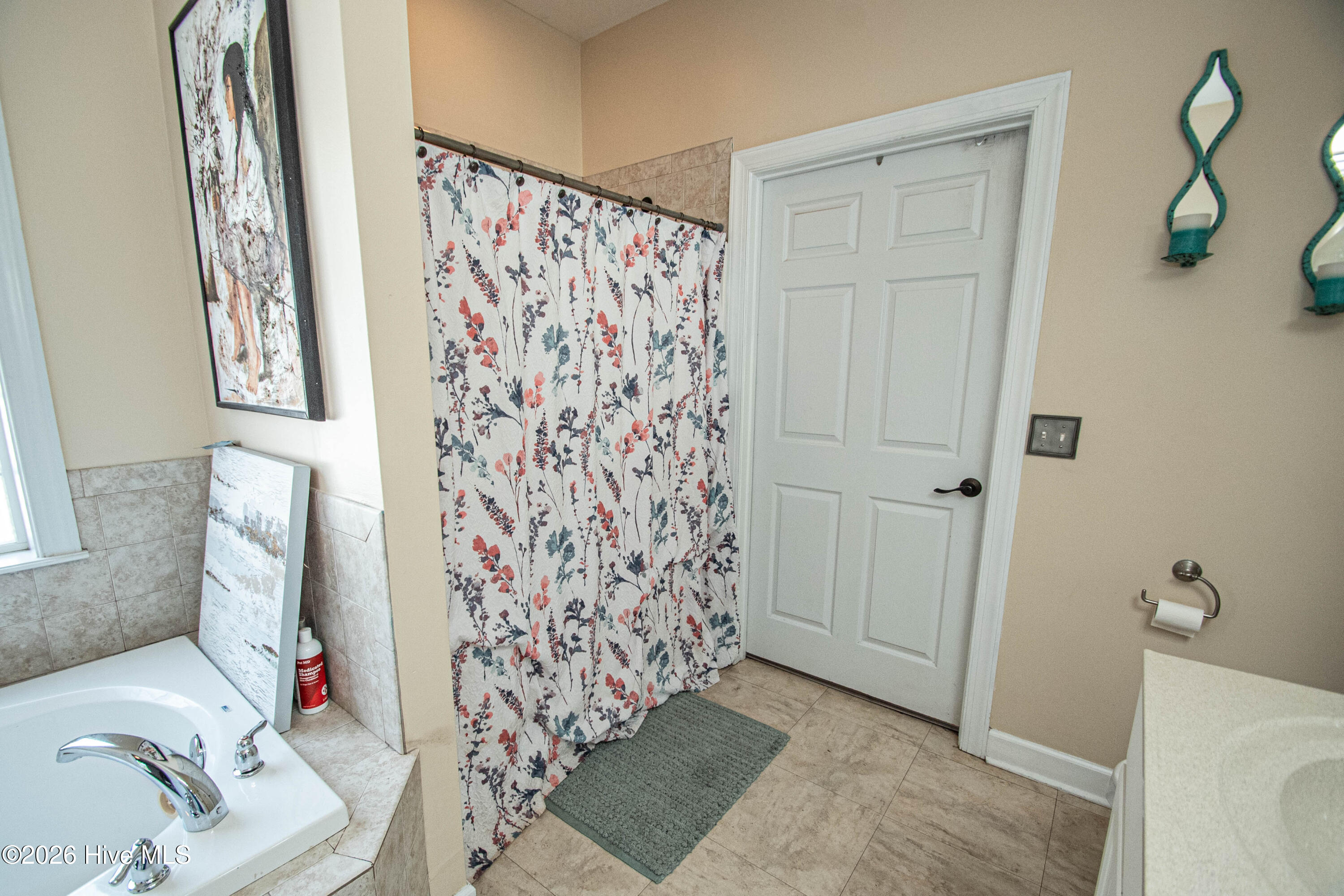 100553026 | Photo 50