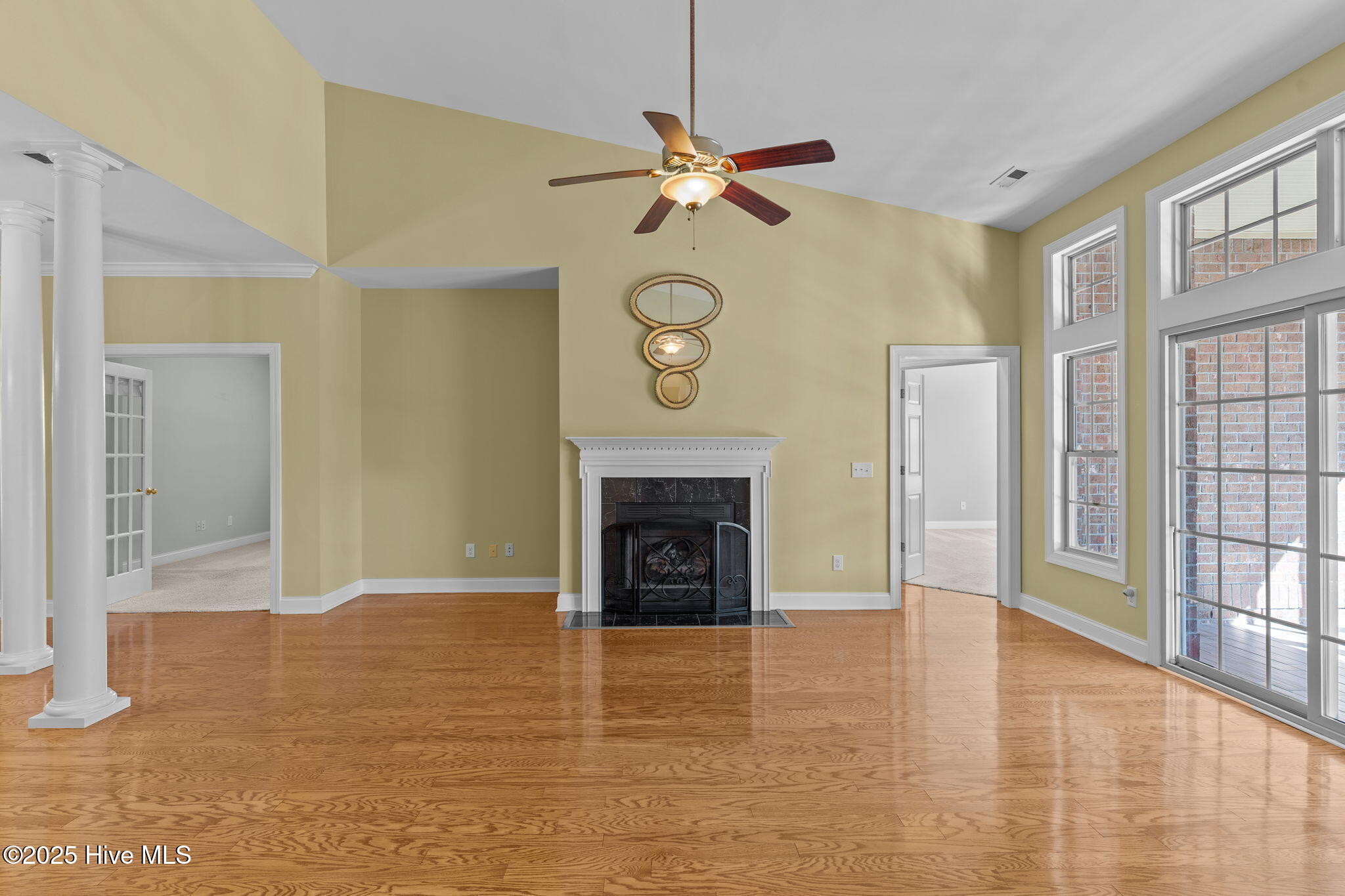 100541169 | Photo 10