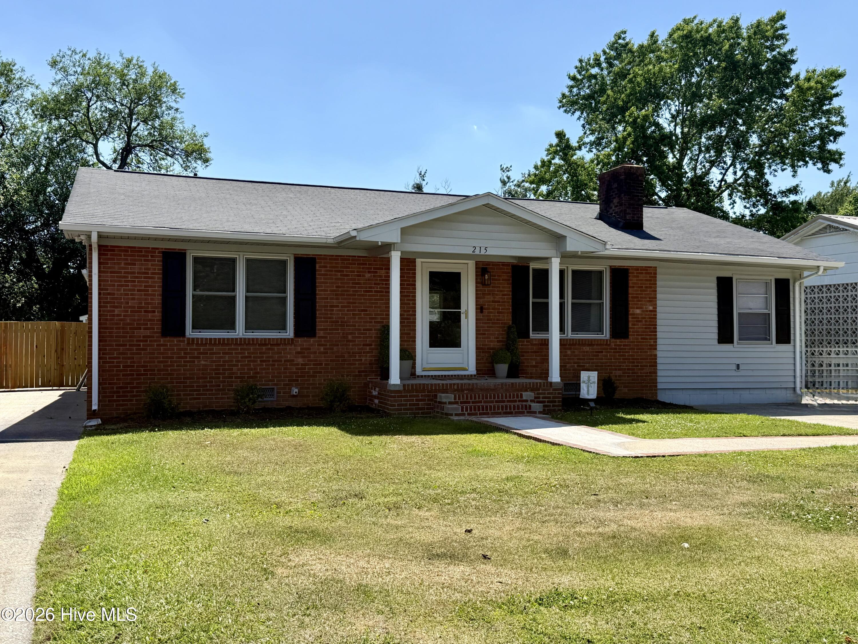 Homes for sale in Williamston, NC | 215 N Edgewood Ave, Williamston, NC 27892 | MLS# 100576079