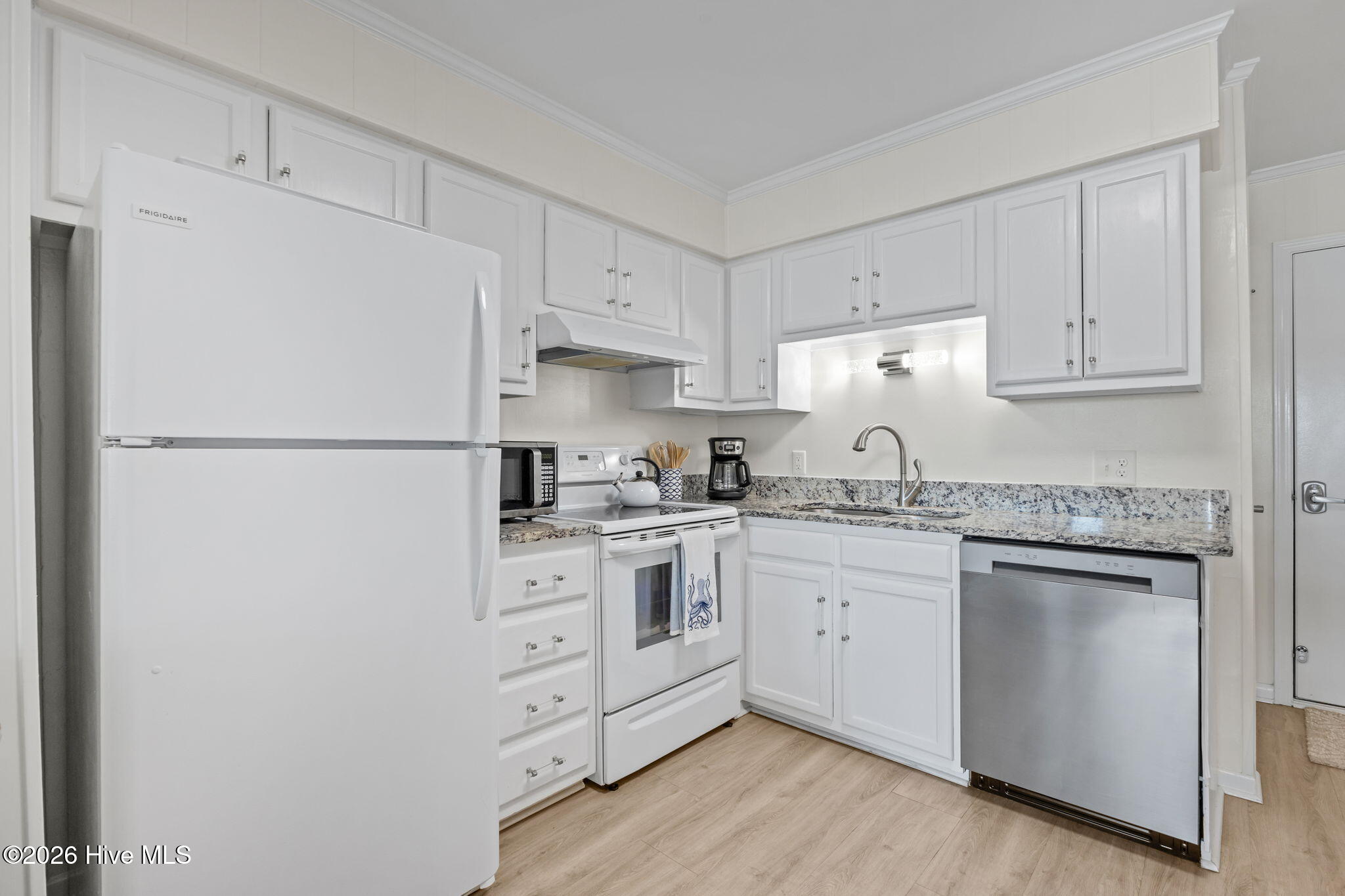 Homes for sale in Atlantic Beach, NC | 2008 E Ft Macon Rd #I-8, Atlantic Beach, NC 28512 | MLS# 100561802