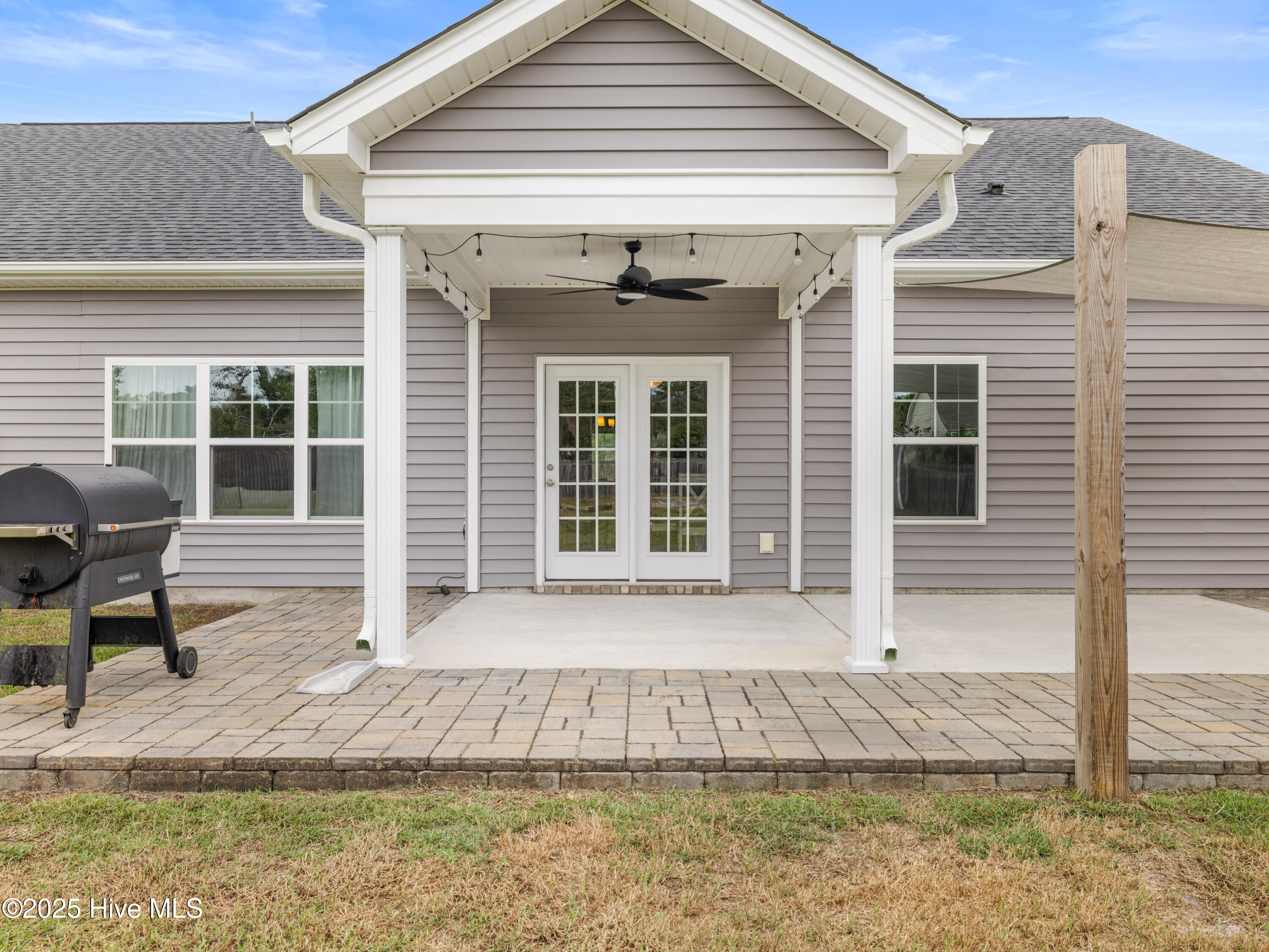 100535765 | Photo 72