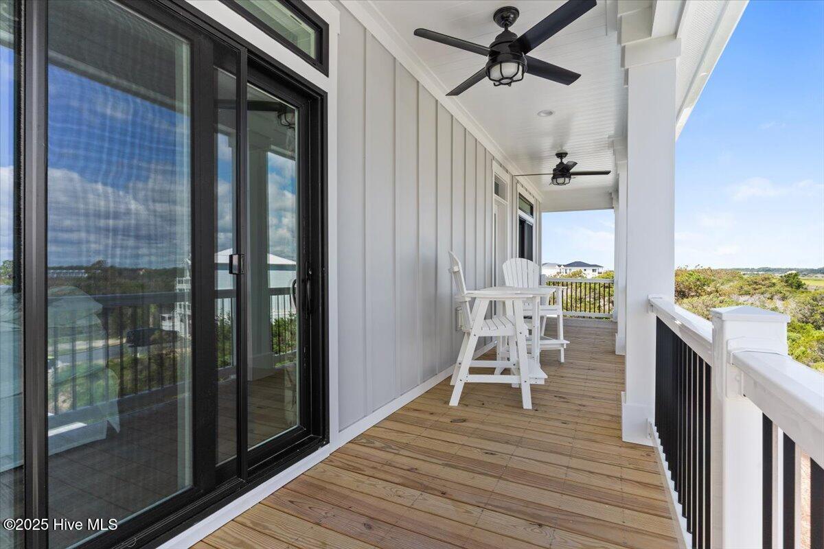 100526608 | Photo 82