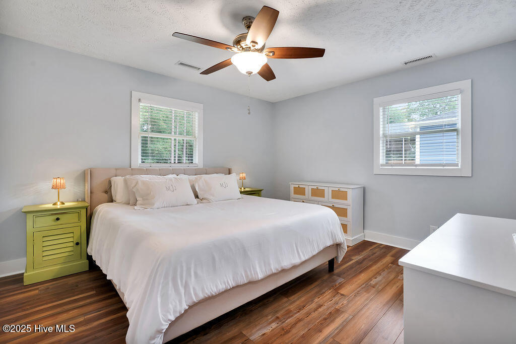 100539374 | Photo 22