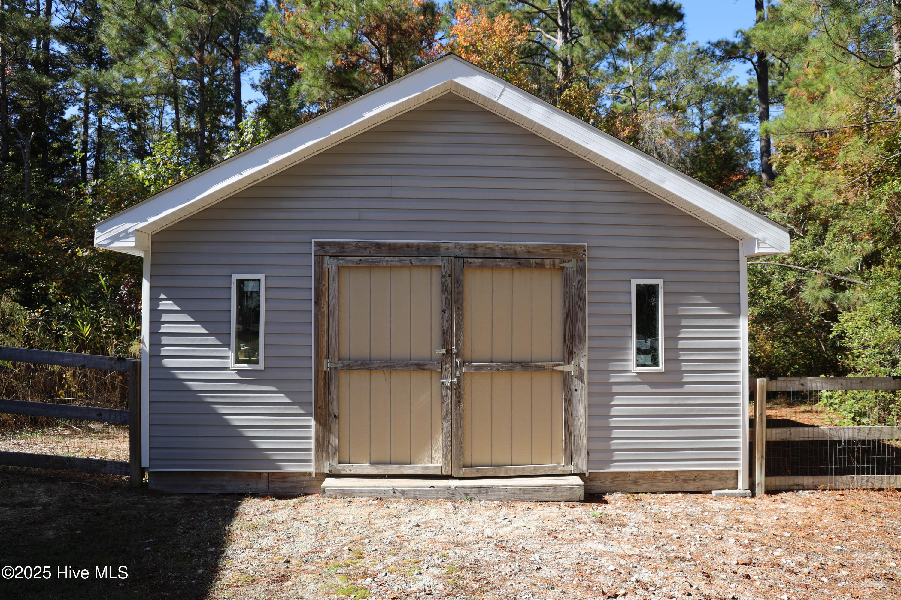 100540094 | Photo 12