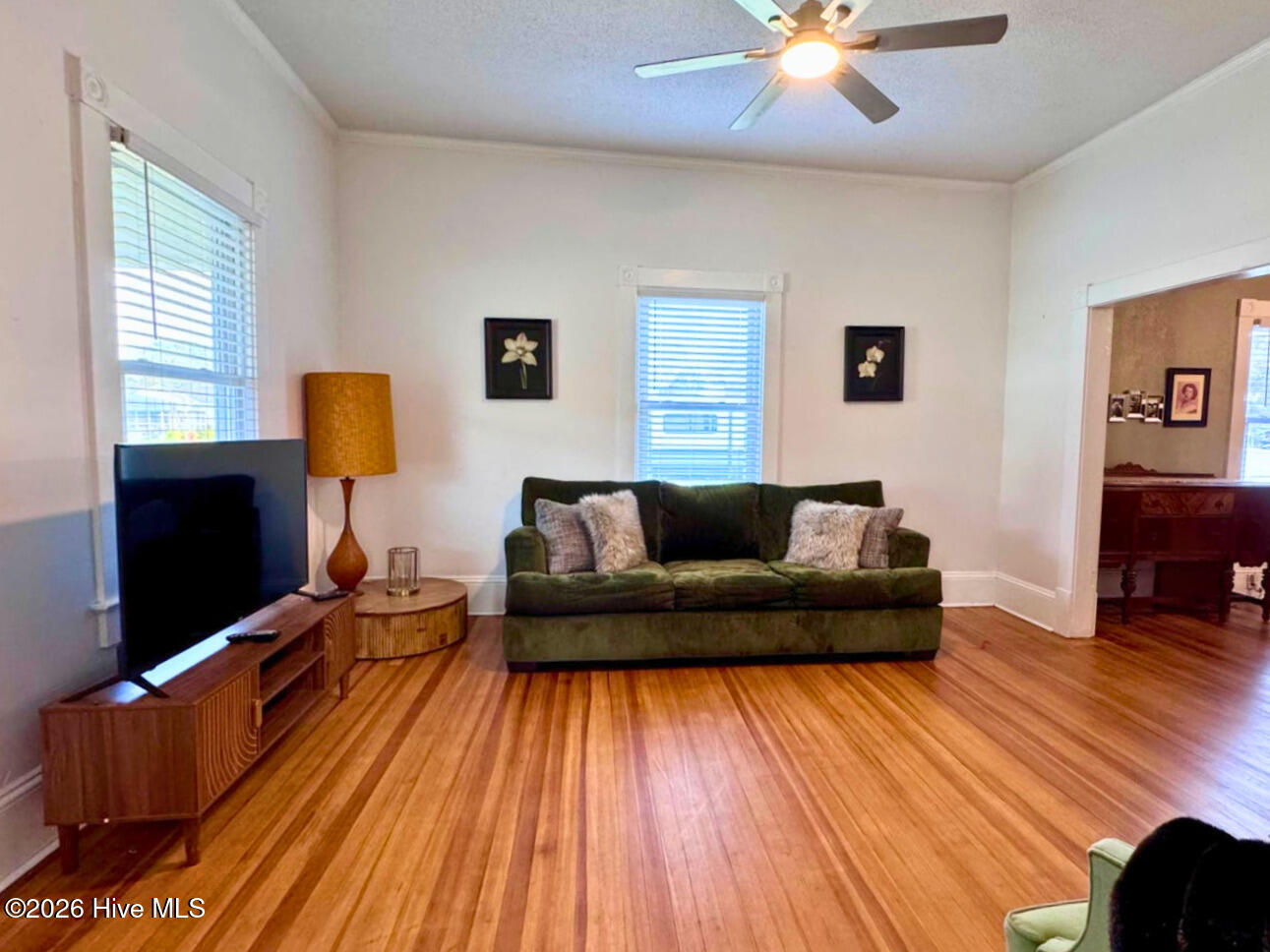 3405 Oaks 