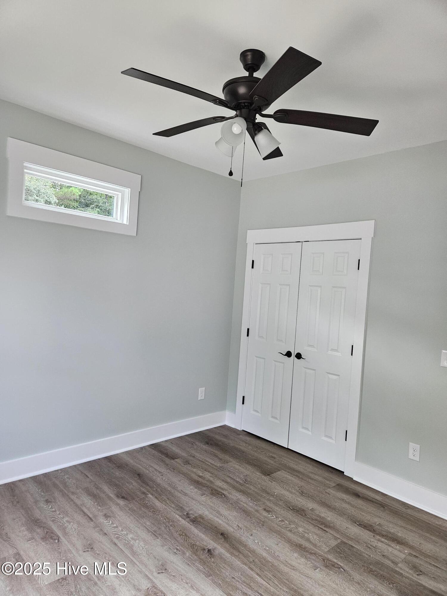 100515025 | Photo 11