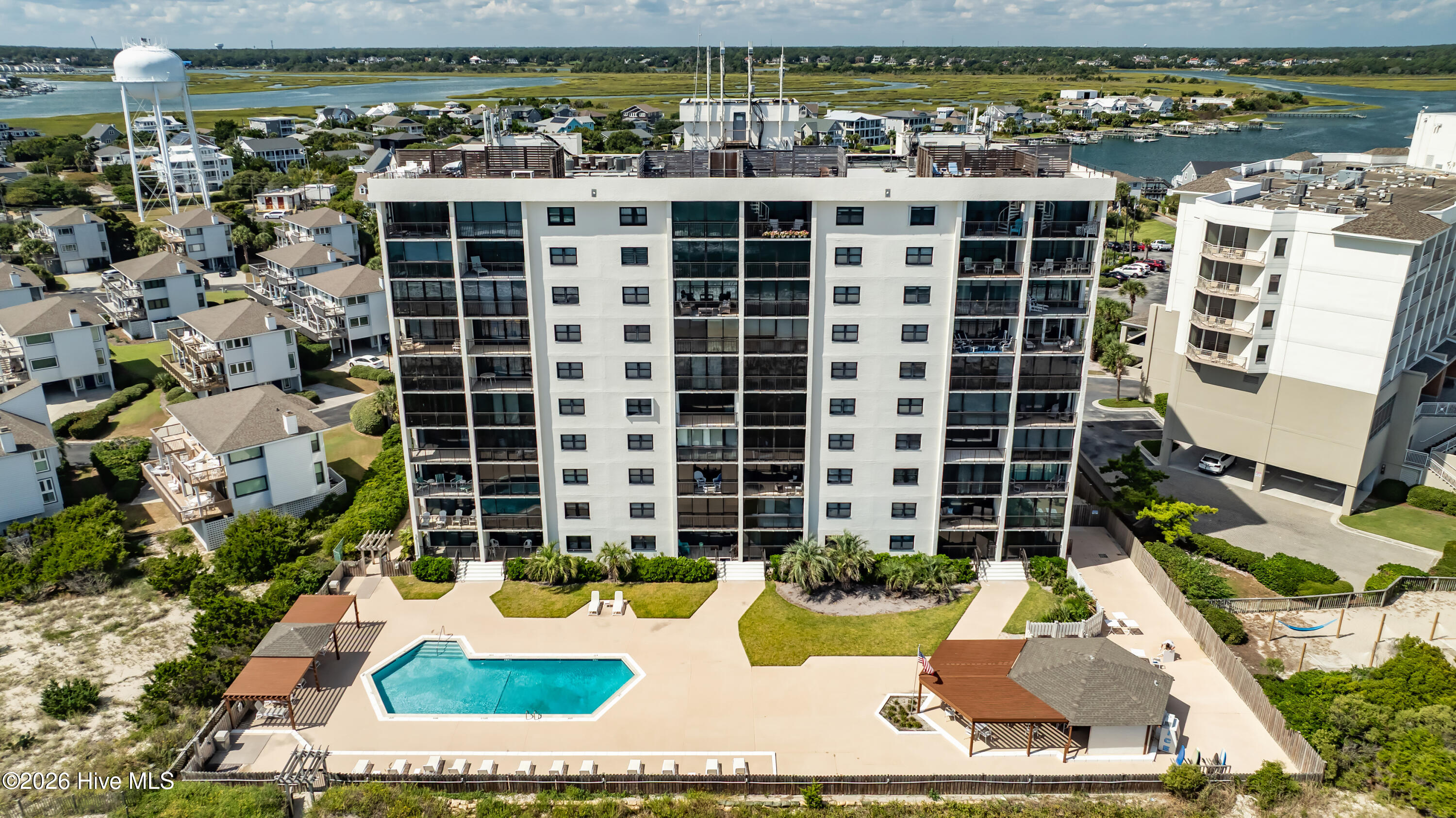 100550779 | Photo 16