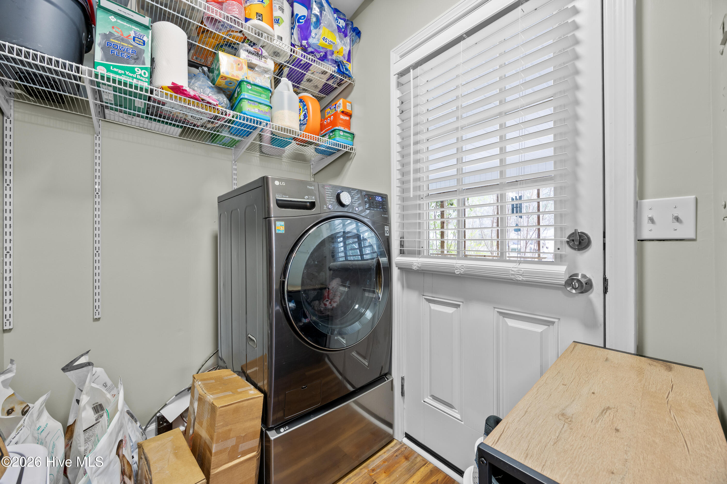 100551414 | Photo 24