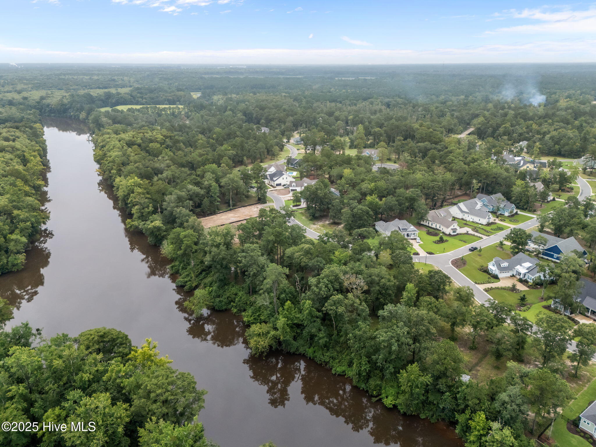 100523217 | Photo 12