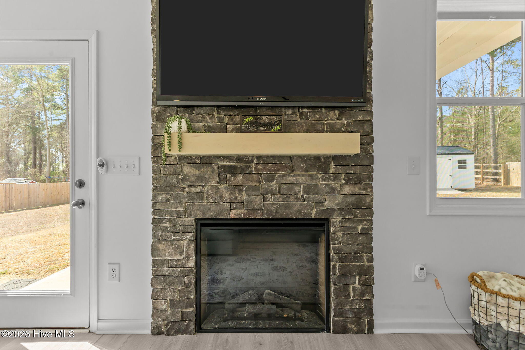 18-web-or-mls-AZ3A2478