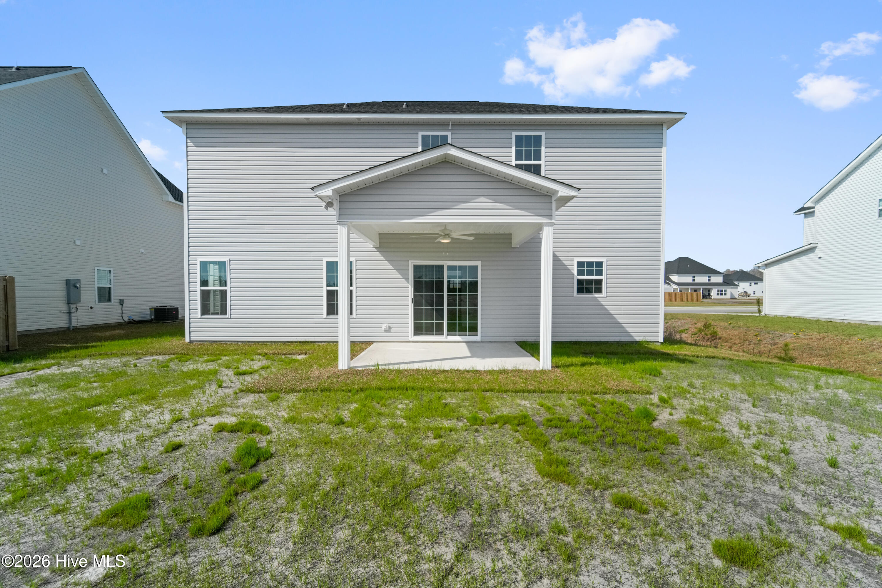 100519692 | Photo 32