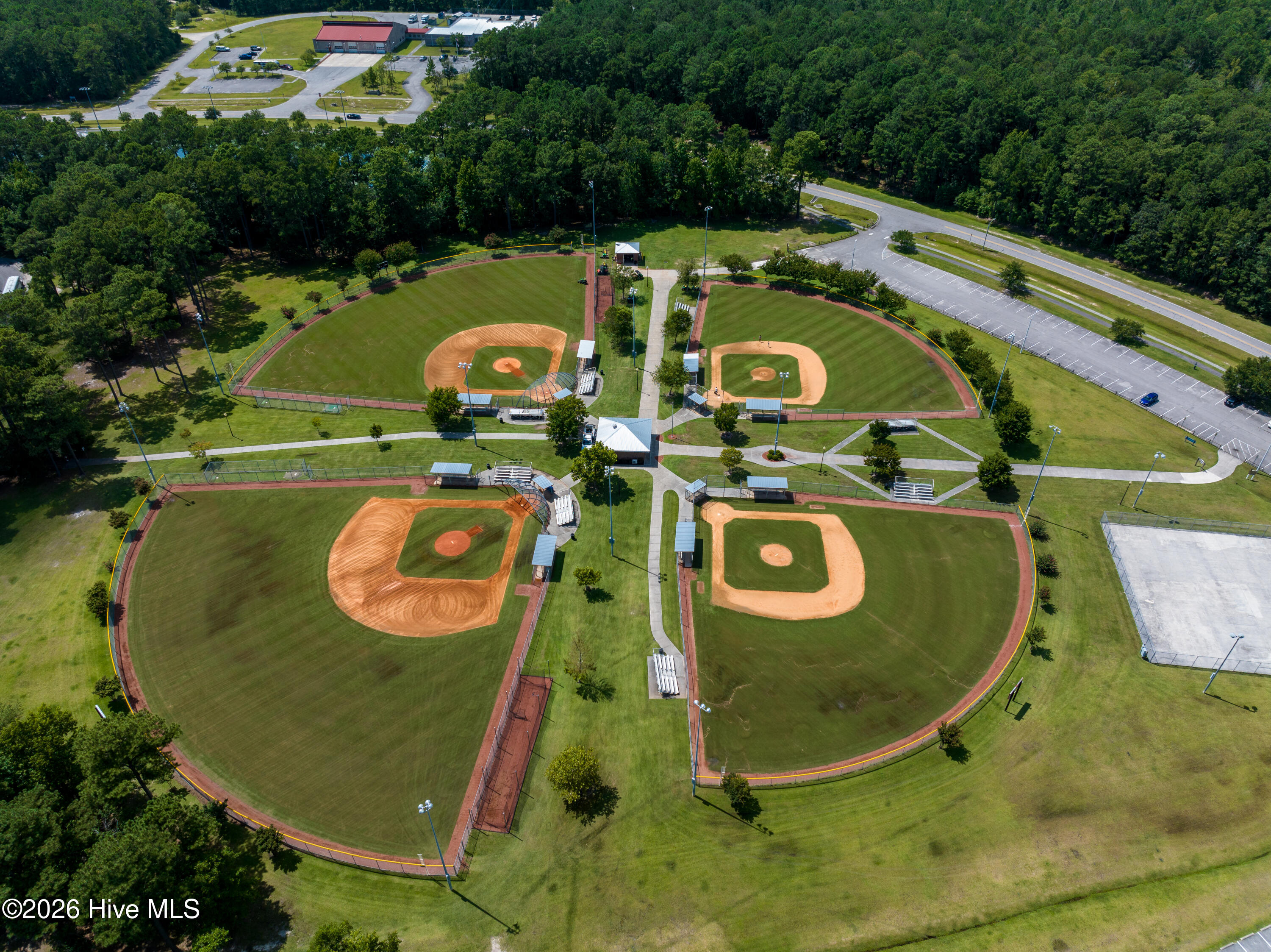 100560266 | Photo 28