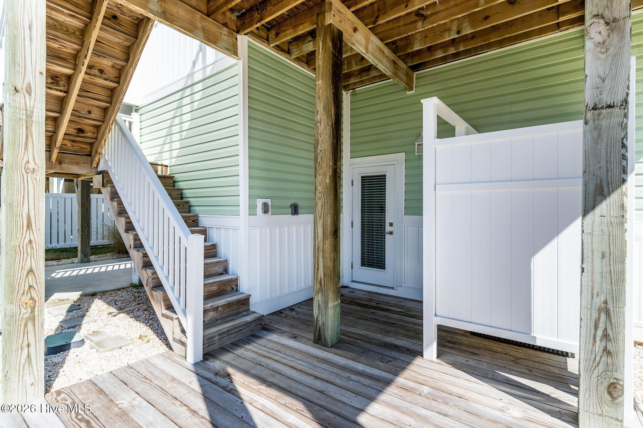 100562784 | Photo 52