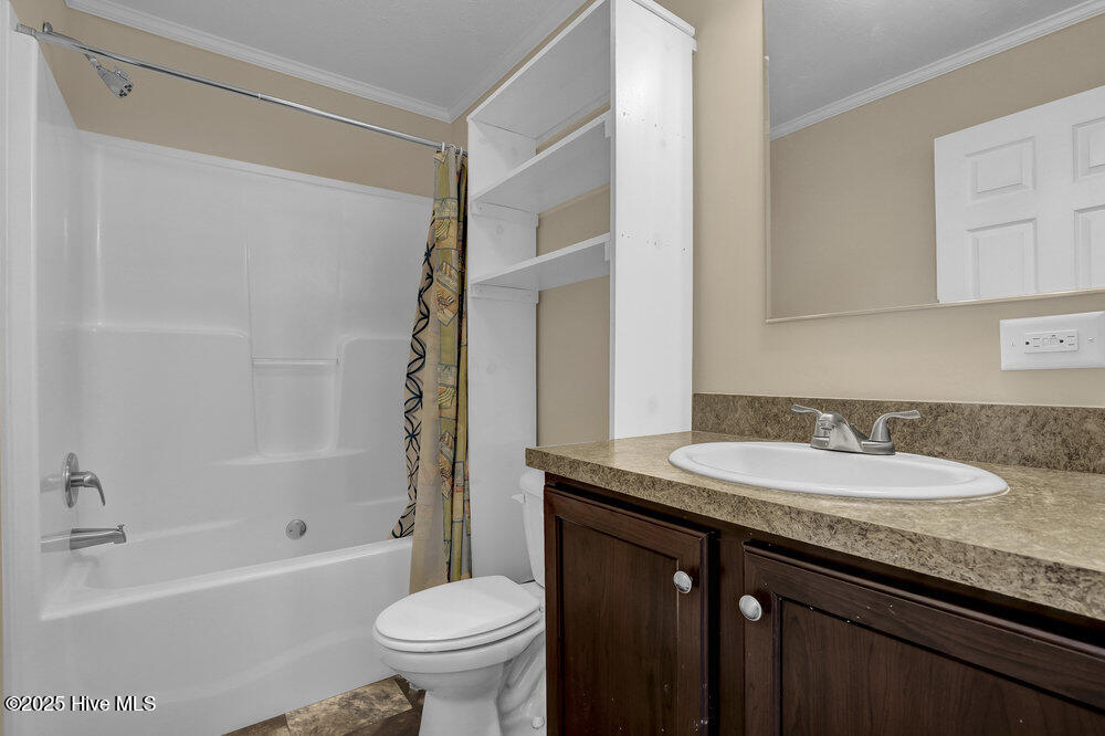 100493955 | Photo 24