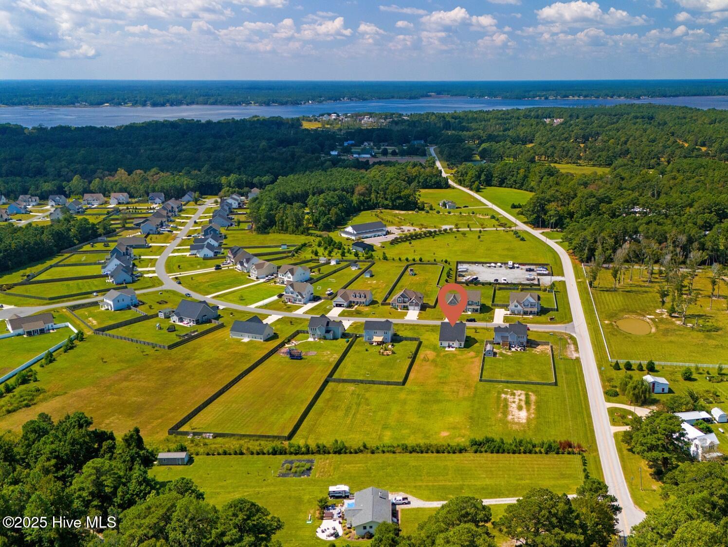 Gorgeous home in Peletier Shores