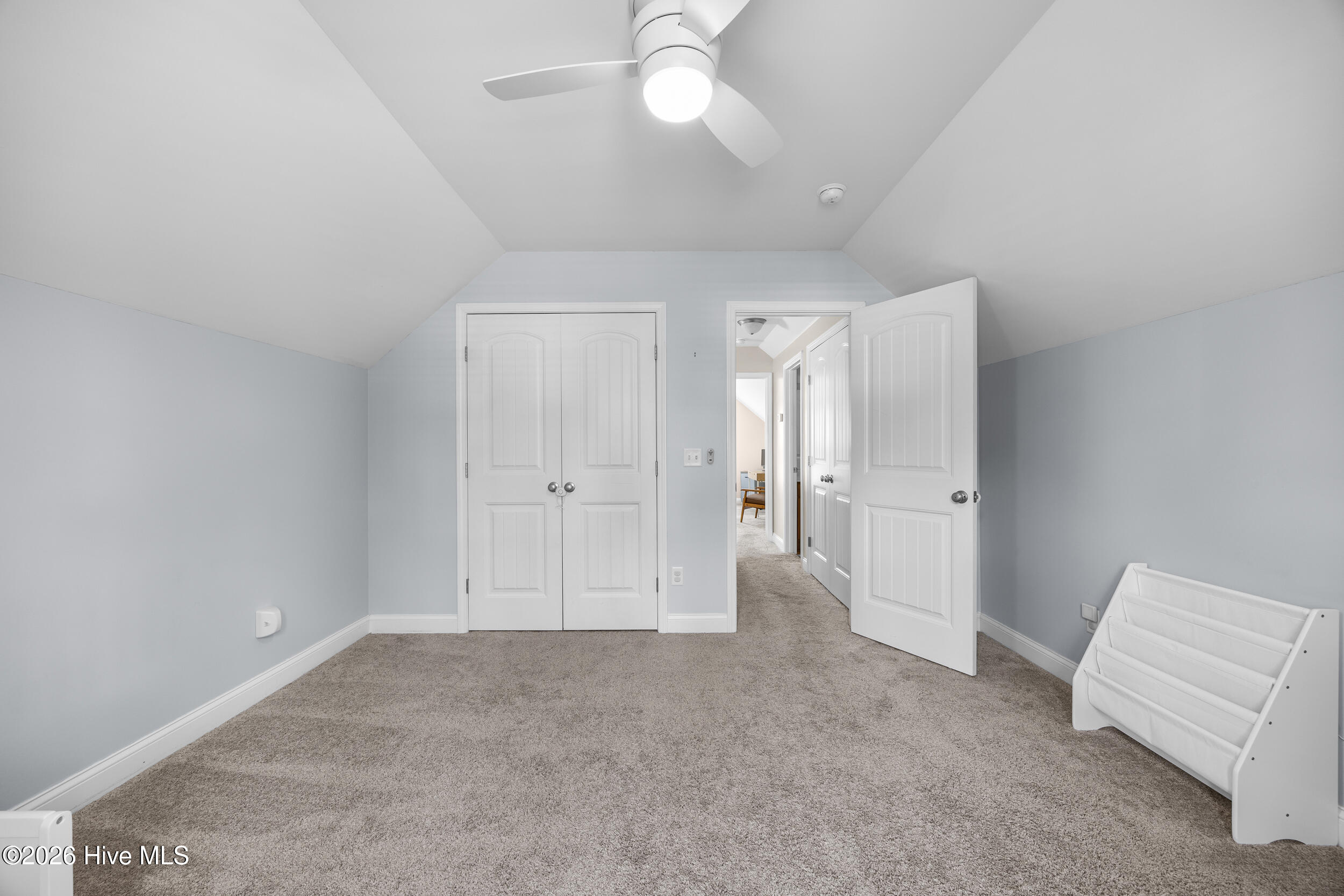 100565934 | Photo 20