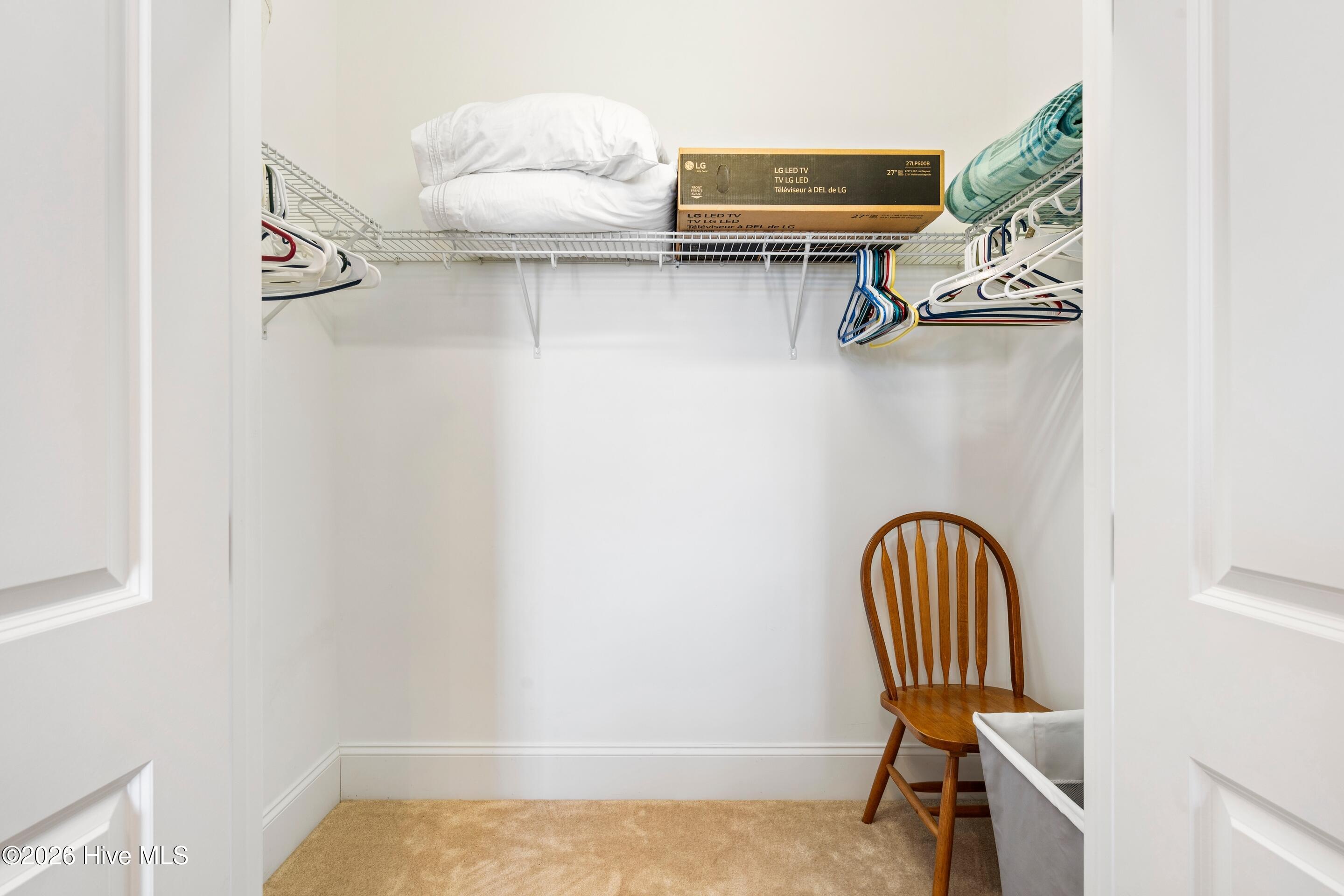 100550560 | Photo 39