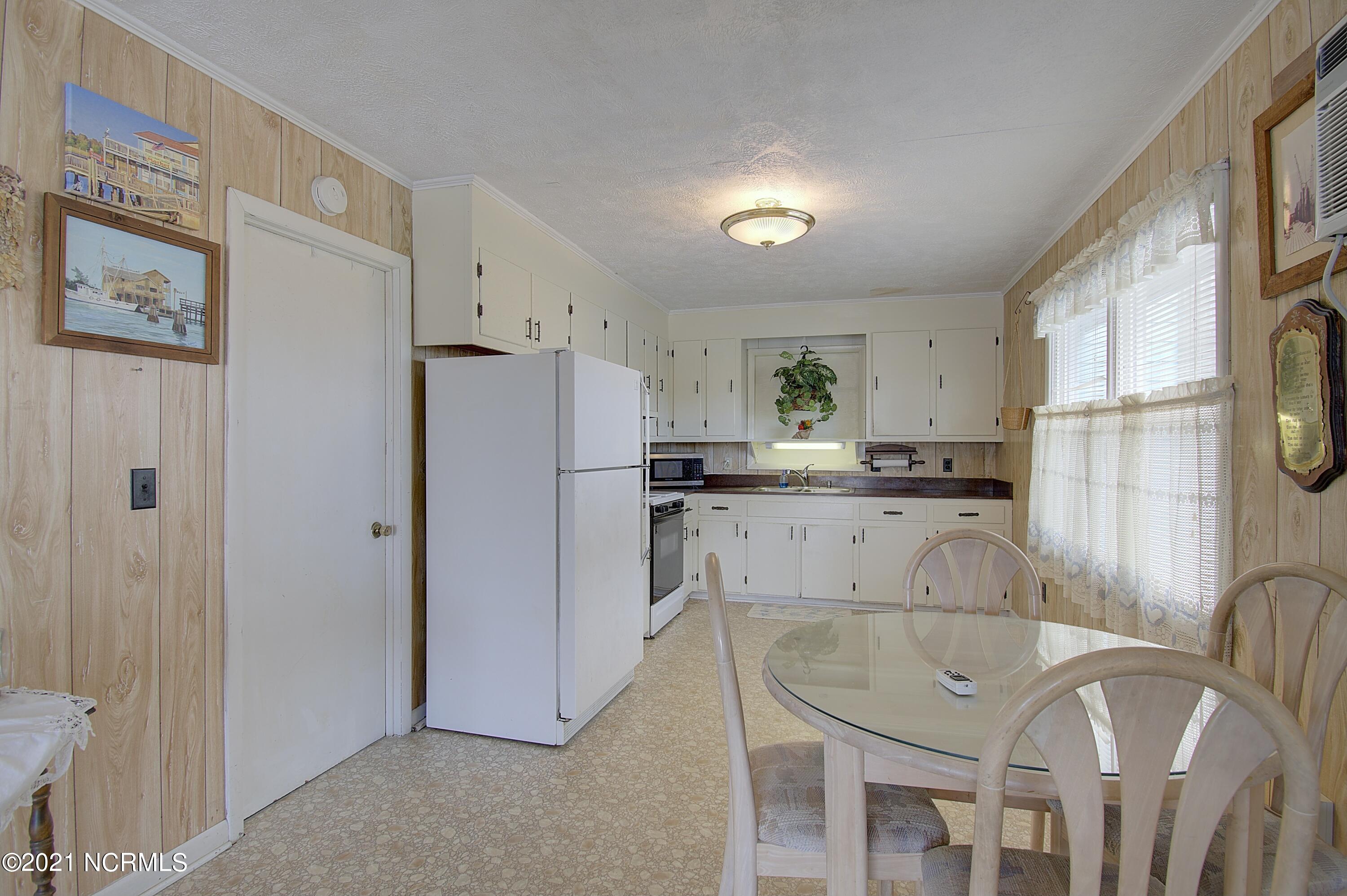 100502162 | Photo 100