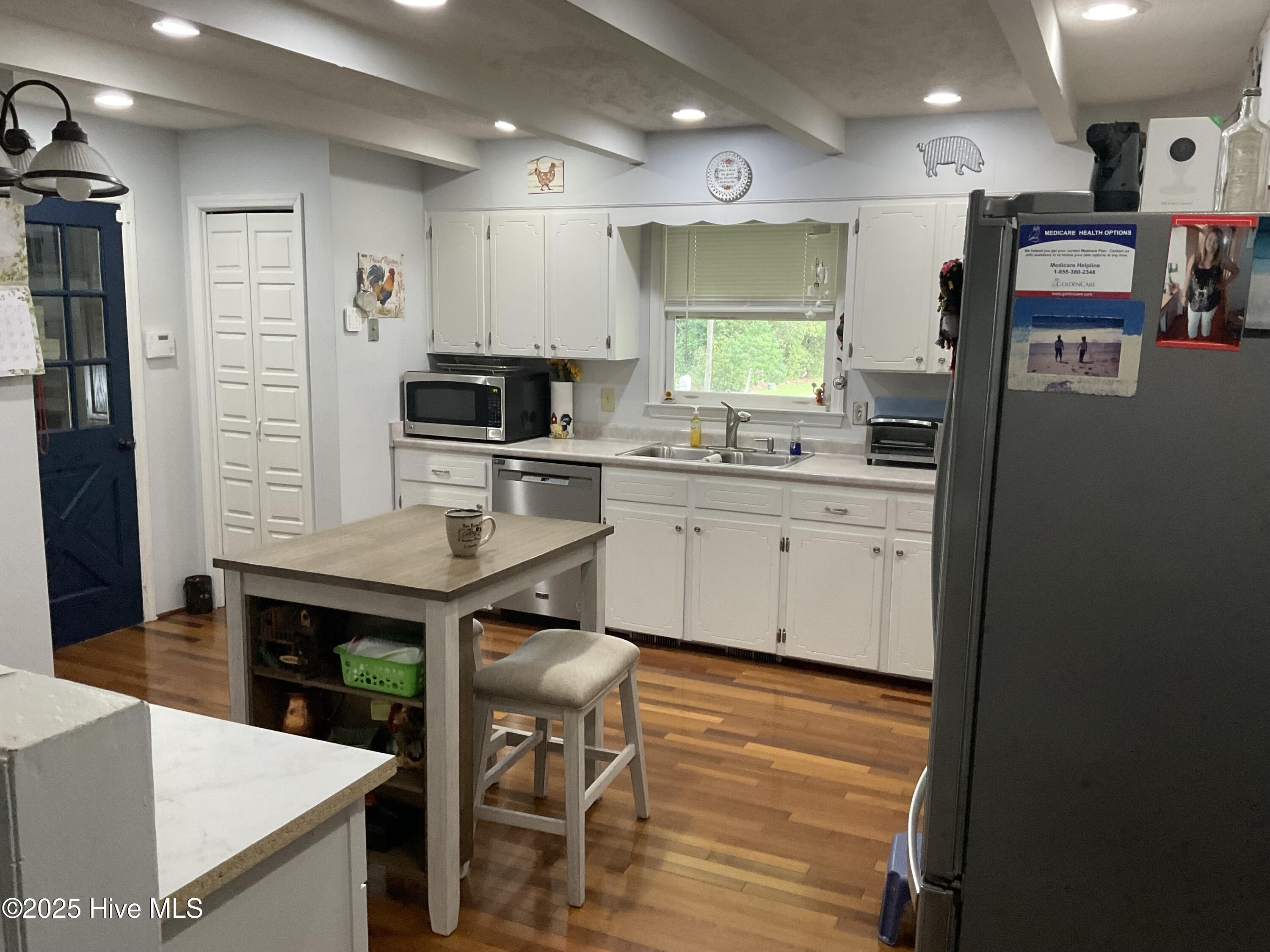 100529800 | Photo 21