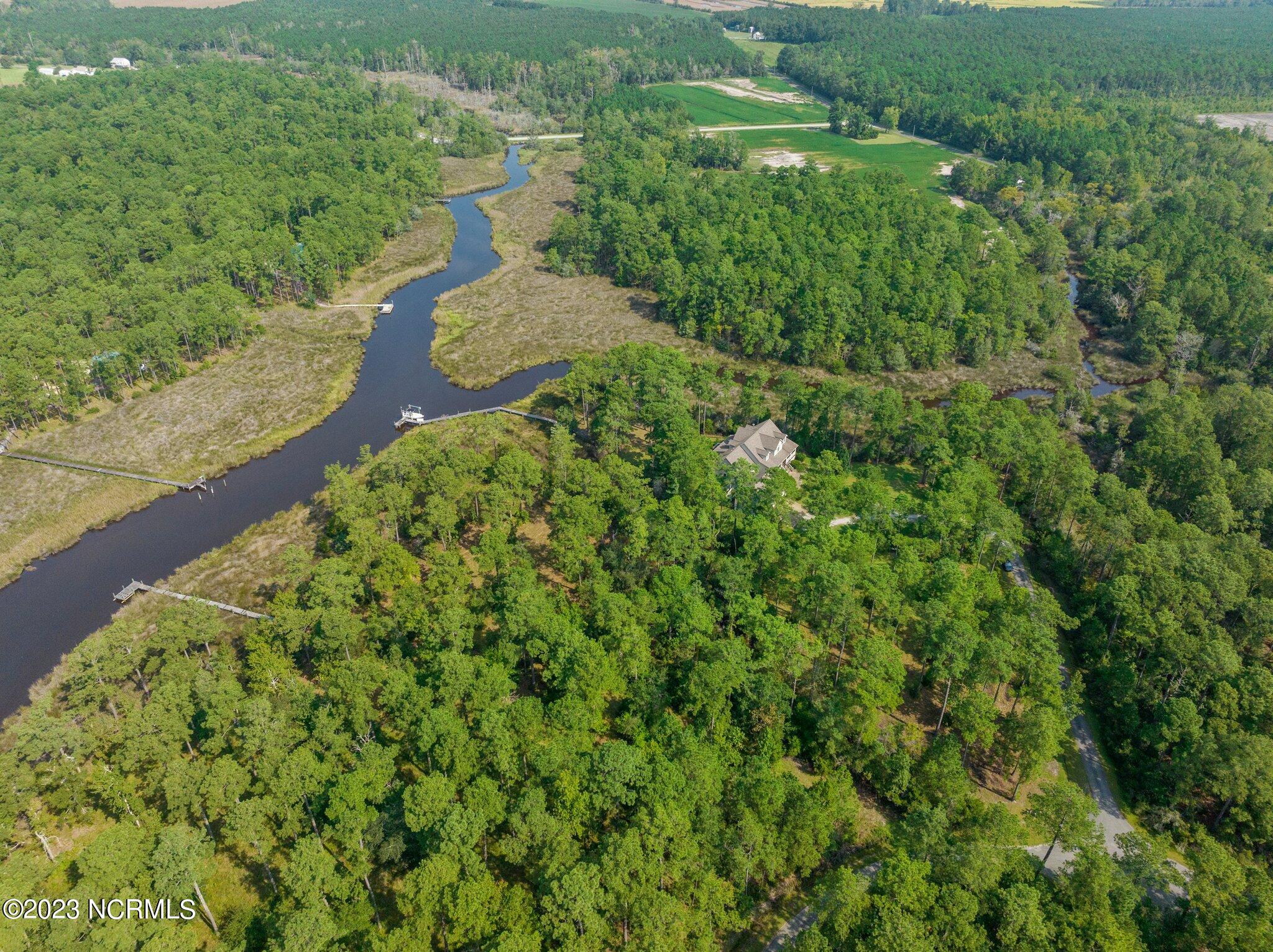 2504 19 Brown Creek Road,Merritt