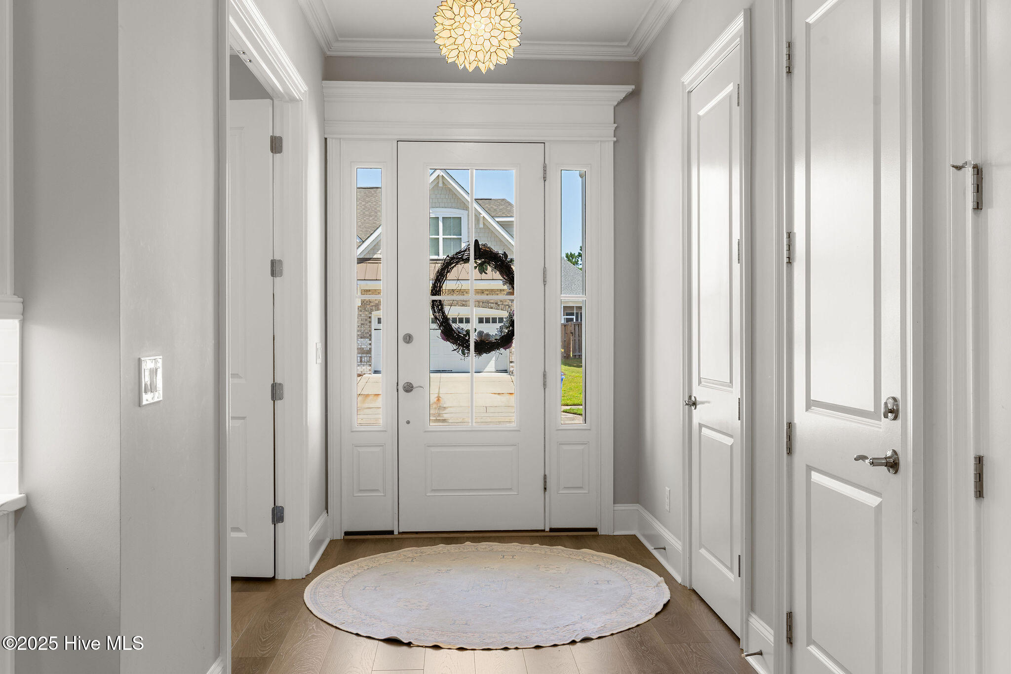 100527939 | Photo 10