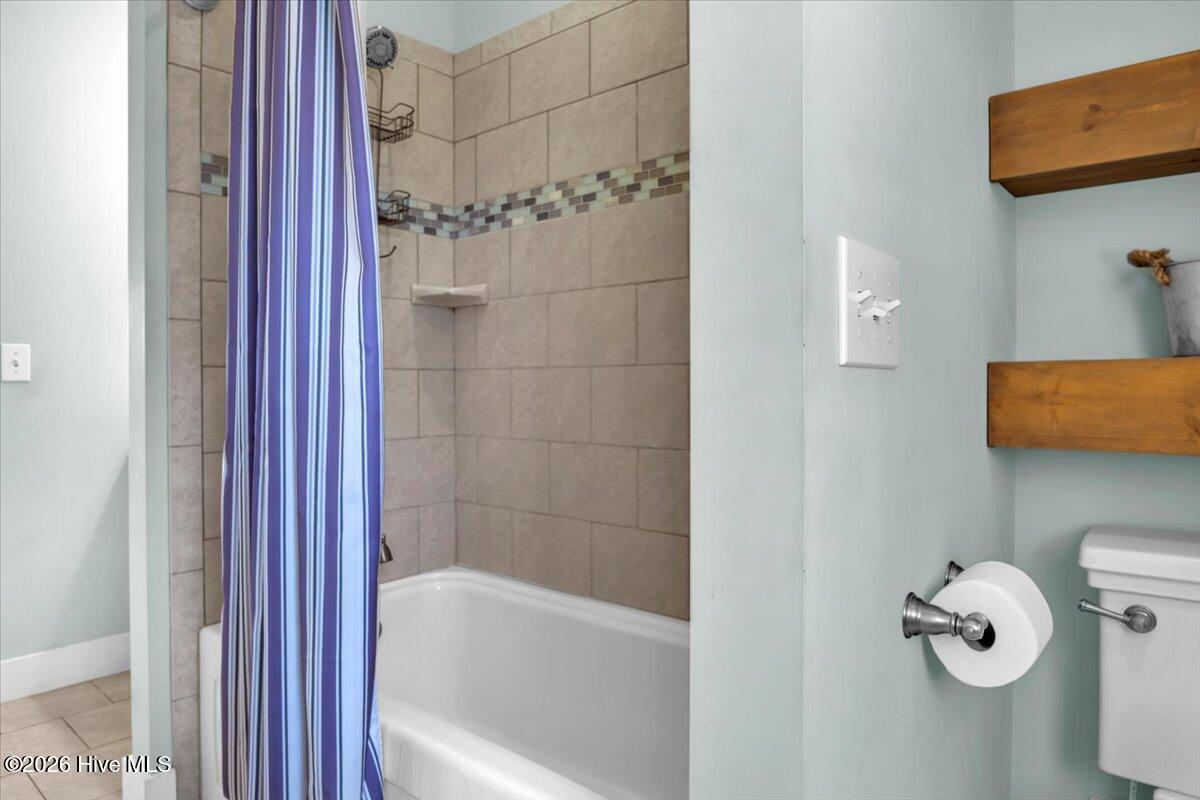 100552702 | Photo 41