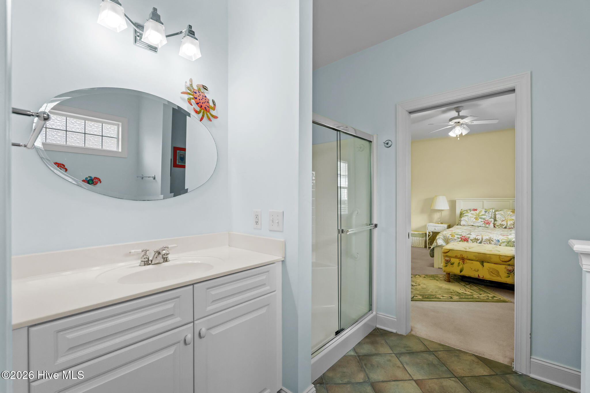 100565565 | Photo 43