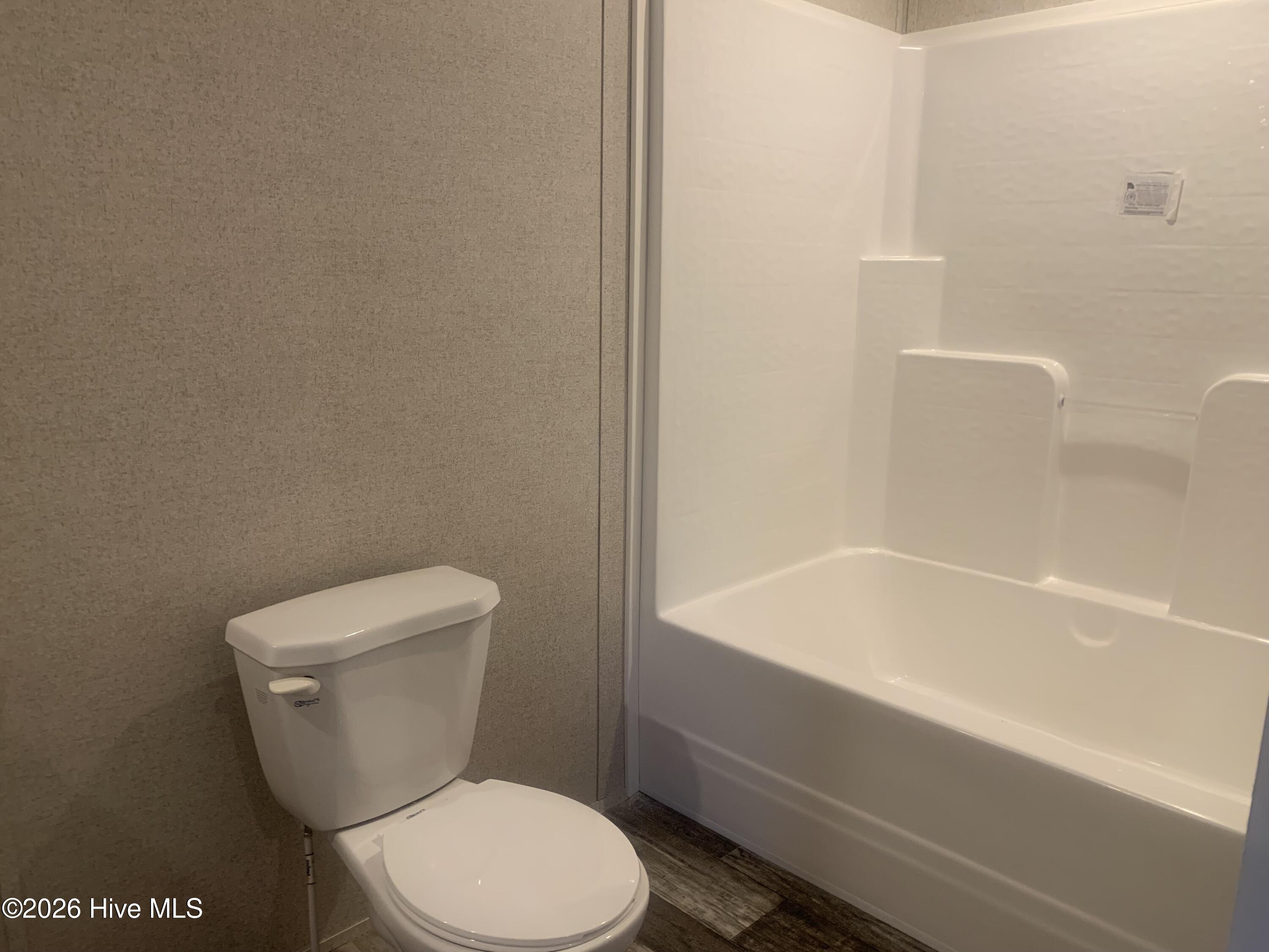 100563137 | Photo 12