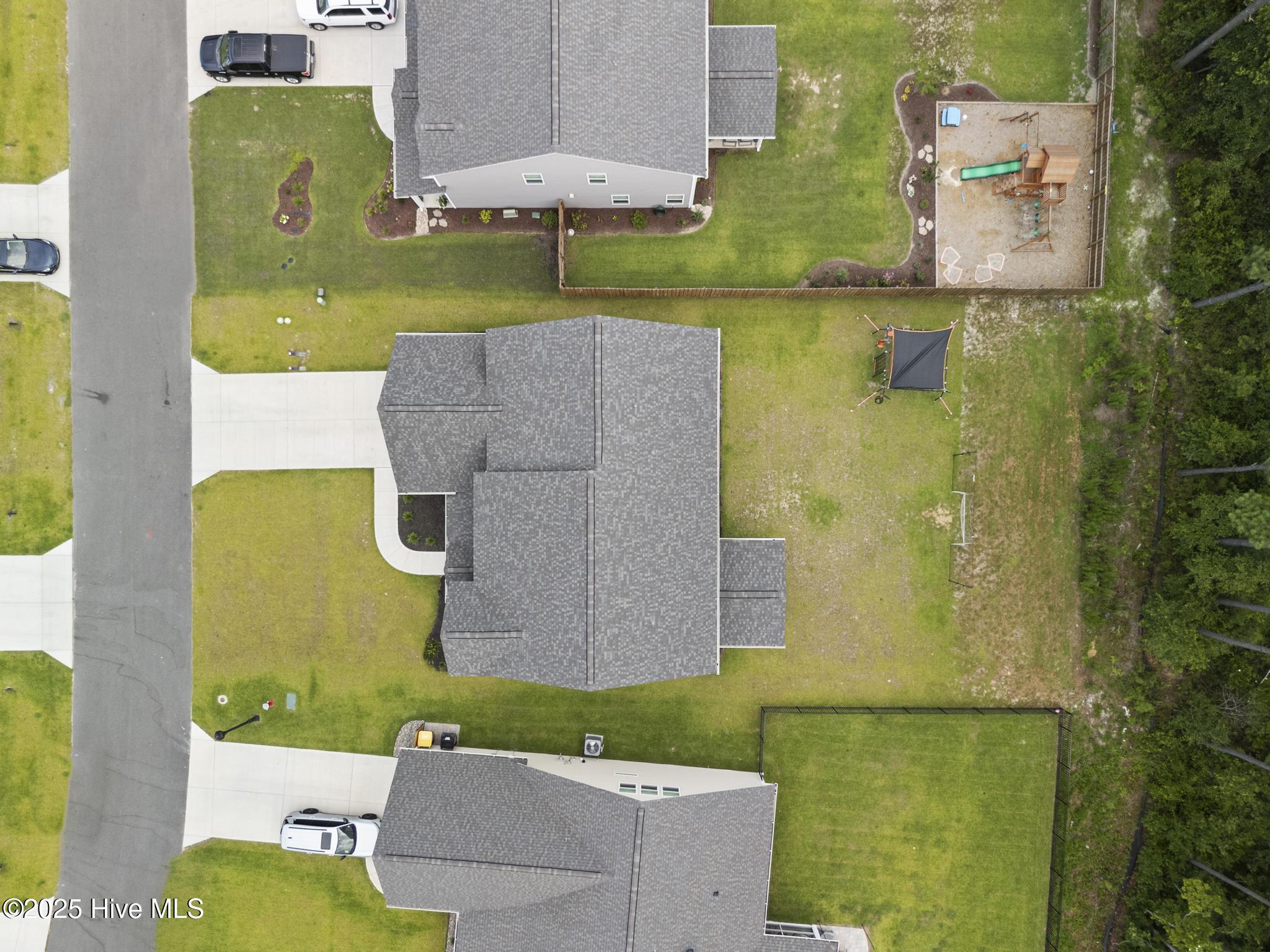 100516290 | Photo 55